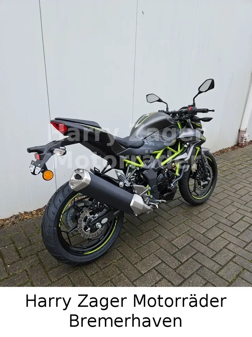 Kawasaki Z 125 Starterbonus 500,- Euro , Modell 2024 Чорний - 2