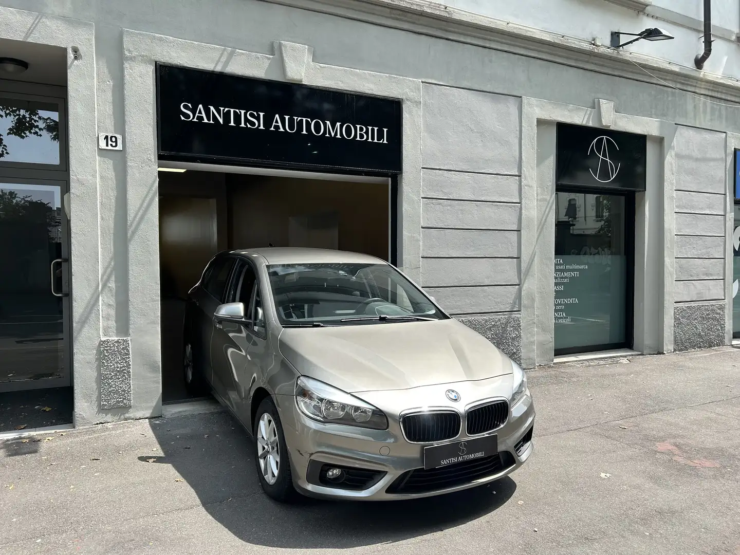 BMW 218 i Active Tourer Advantage AUTO EURO6!!! - 1