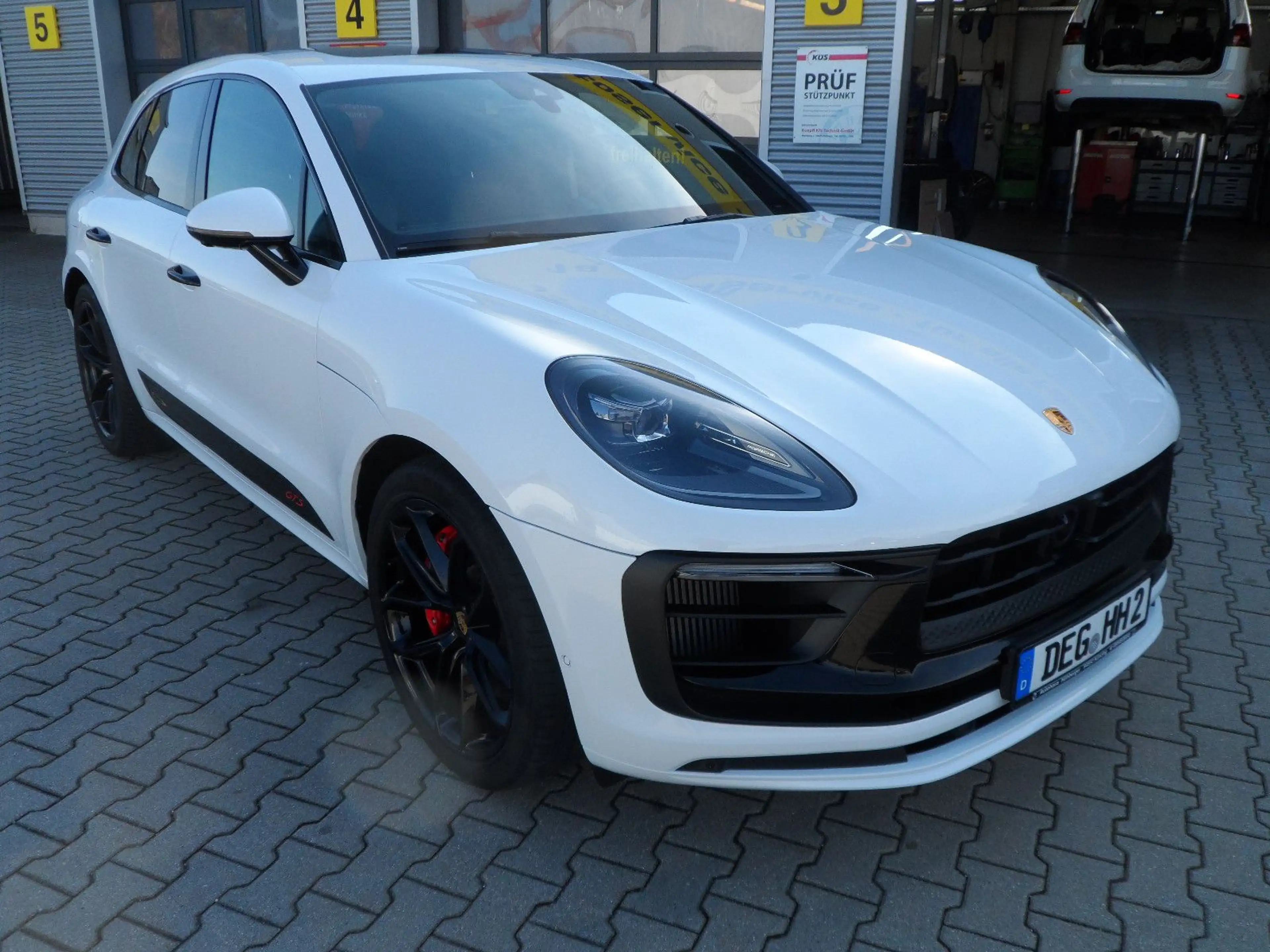 Porsche Macan GTS/AHK/Standheizung/Approved/Voll — photo 5