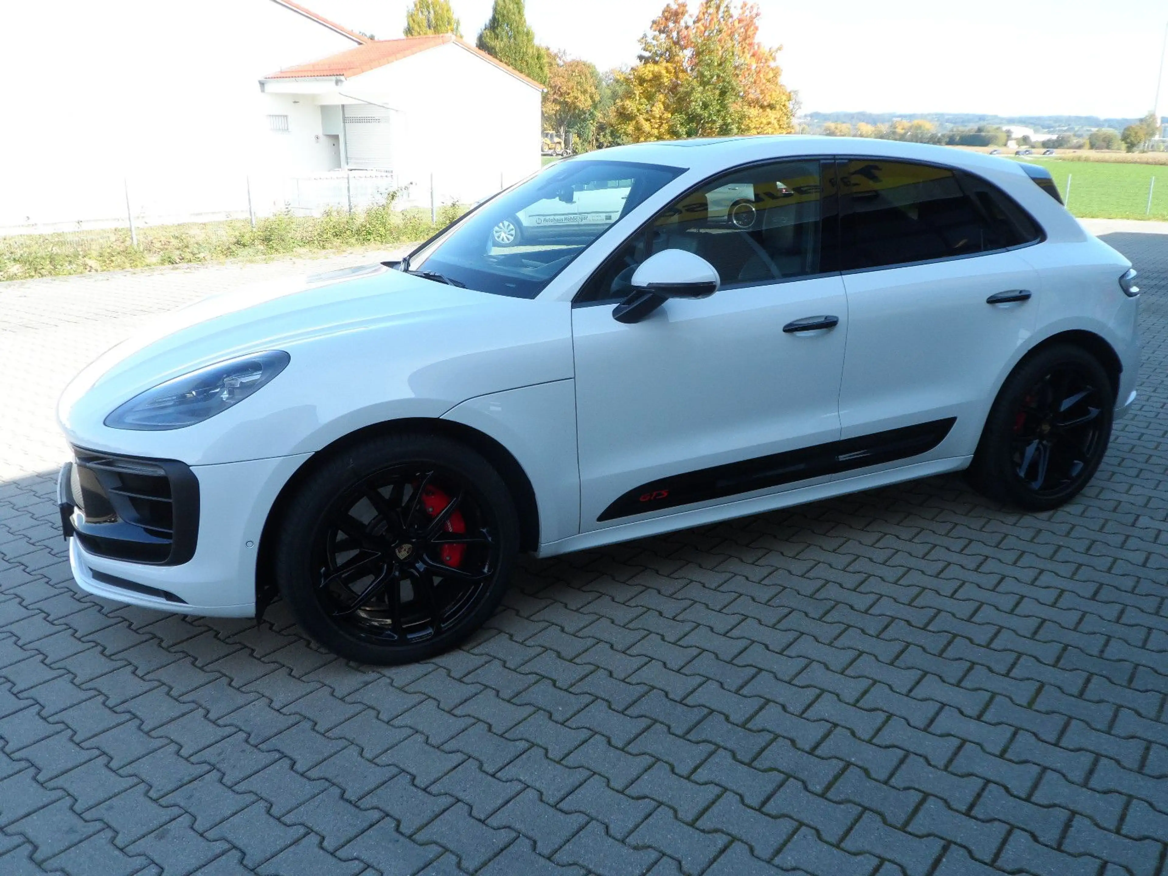 Porsche Macan GTS/AHK/Standheizung/Approved/Voll — photo 2
