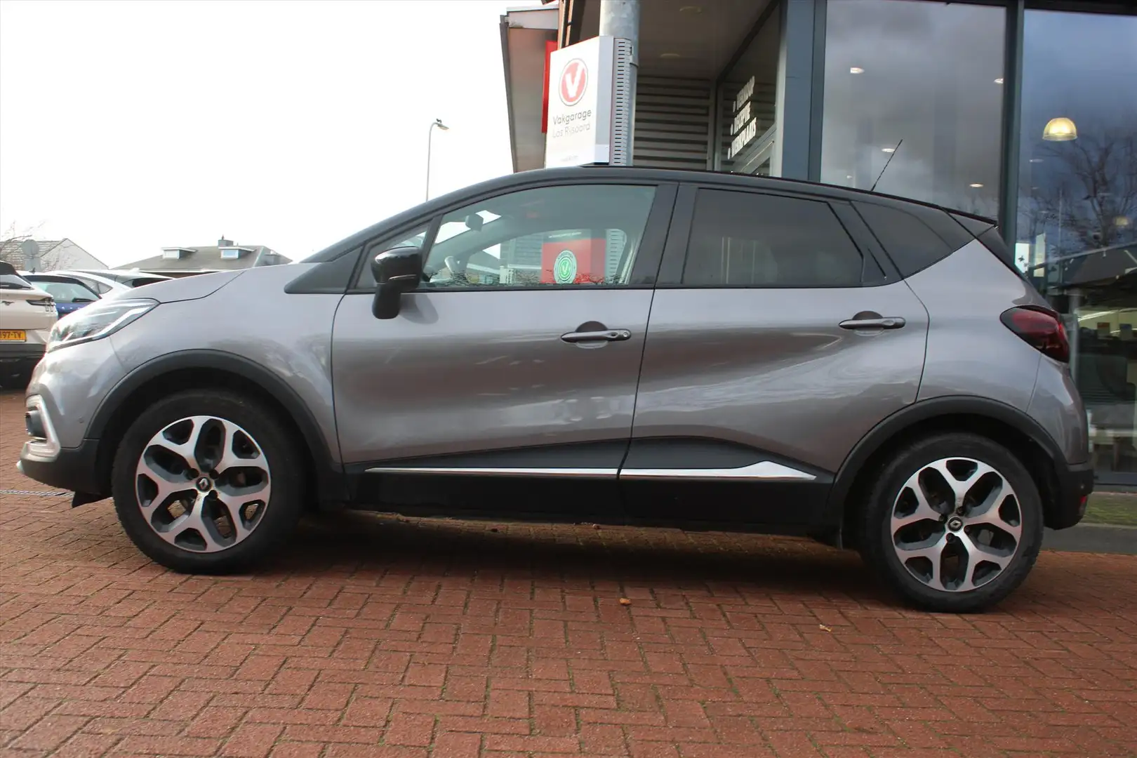 Renault Captur Energy TCe 0.9 *Intens* | Trekhaak | Camera | Navi Gris - 2