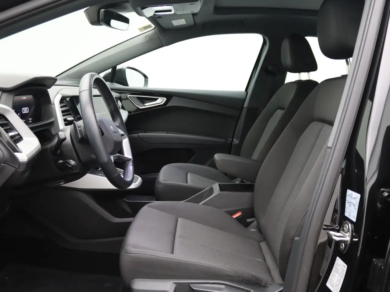 Audi Q4 e-tron 40 / Navi pro, Matrix, Pano, AR-HuD 11