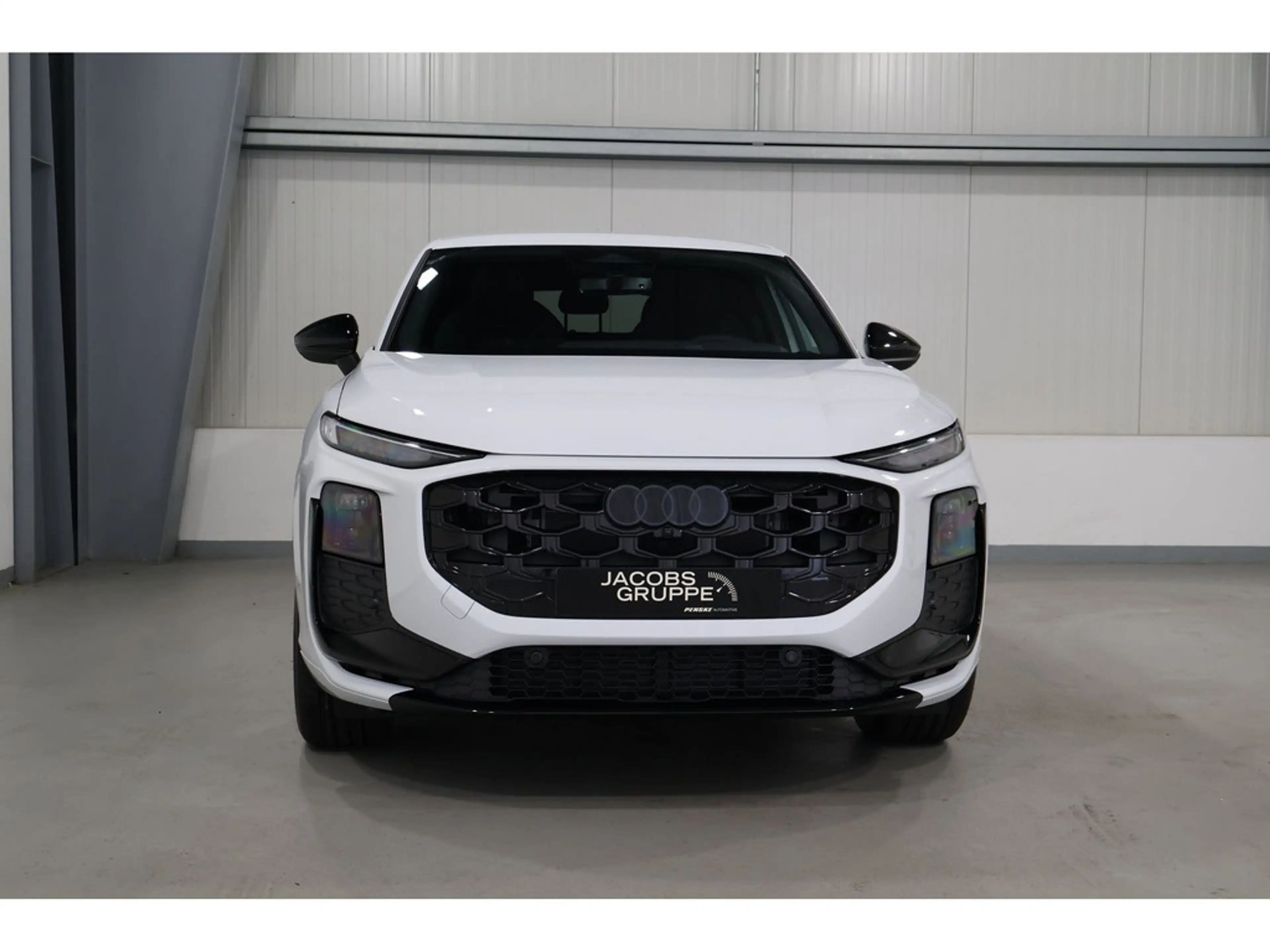Audi Q3 Sportback TFSI 110 kW S tronic Tech plus/R.-Kamera/HuD/SONOS/LED Sc — photo 2