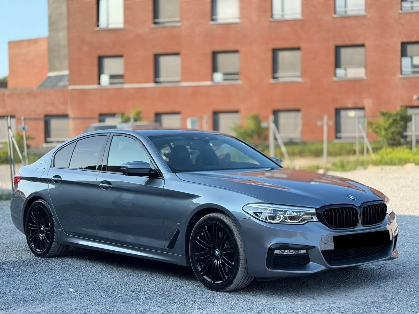 BMW Active Hybrid 5 530e M-Pakket - 1