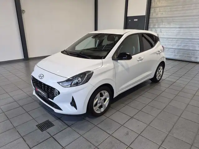 Hyundai I10 view 3