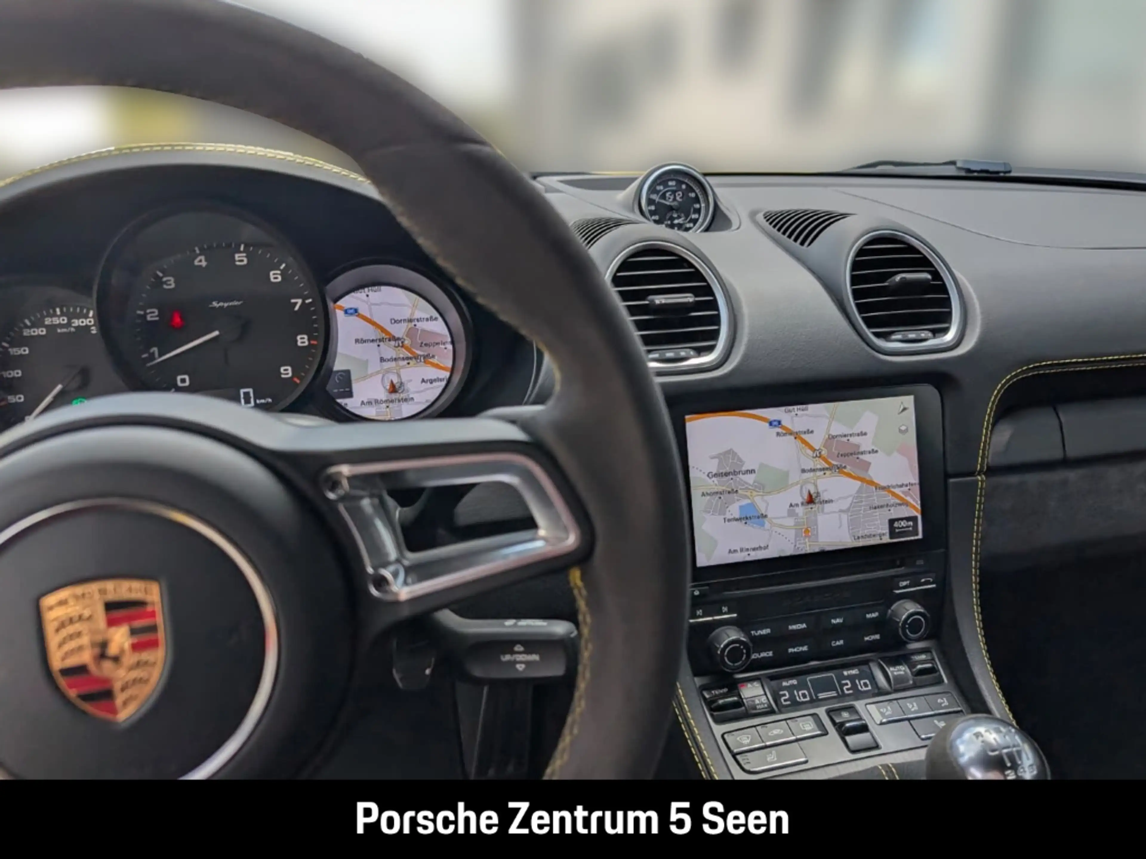 Porsche 718 Spyder — photo 14