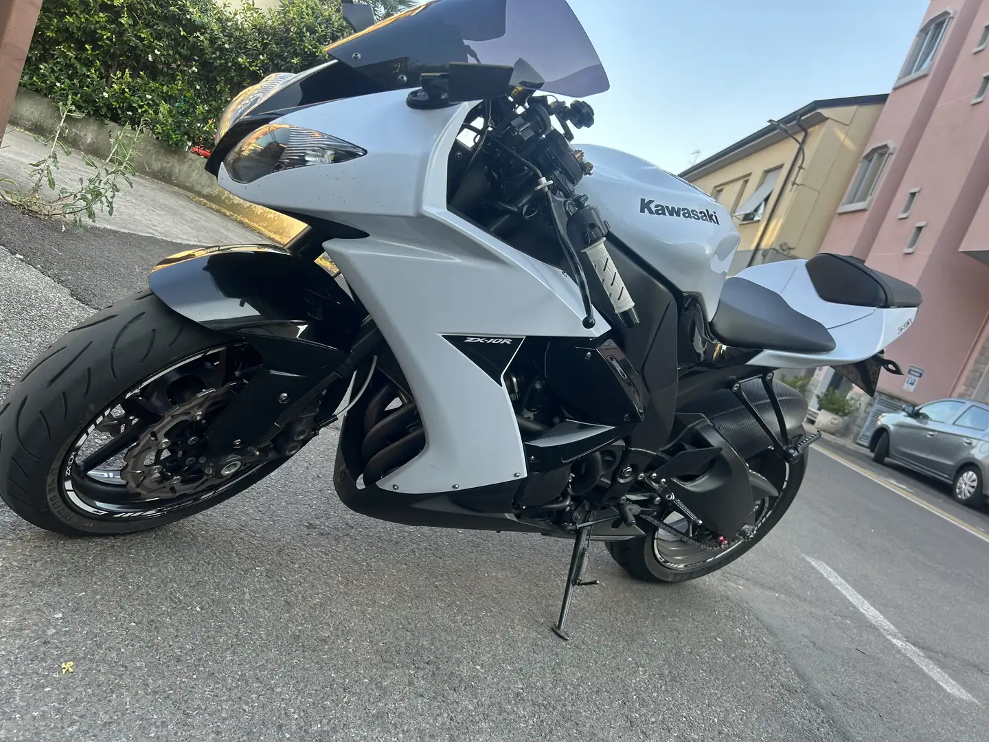 Kawasaki Ninja ZX-10R - 2