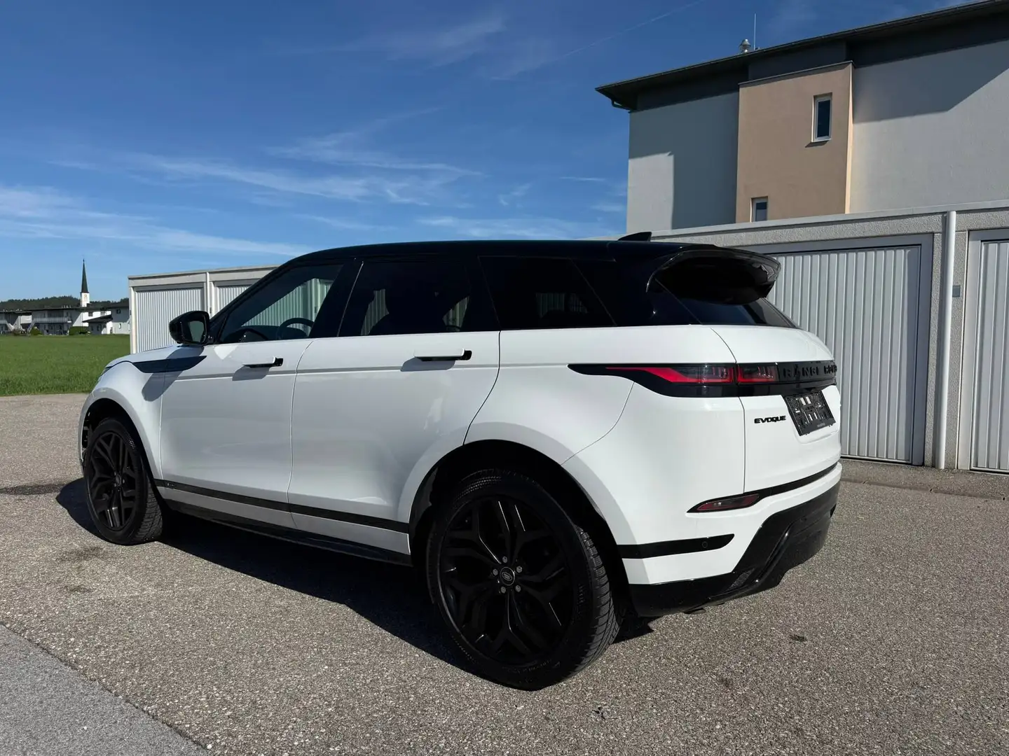 Land Rover Range Rover Evoque Range Rover Evoque 2,0 D150 R-Dynamic S Aut. R-Dynamic S Weiß - 2
