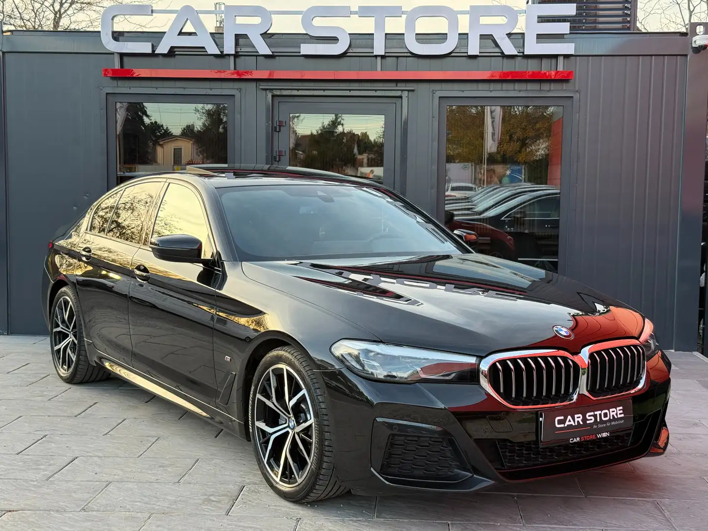 BMW 520 d|M-Sport|Schiebed|360°|Memory|Keyless||Navi Schwarz - 1