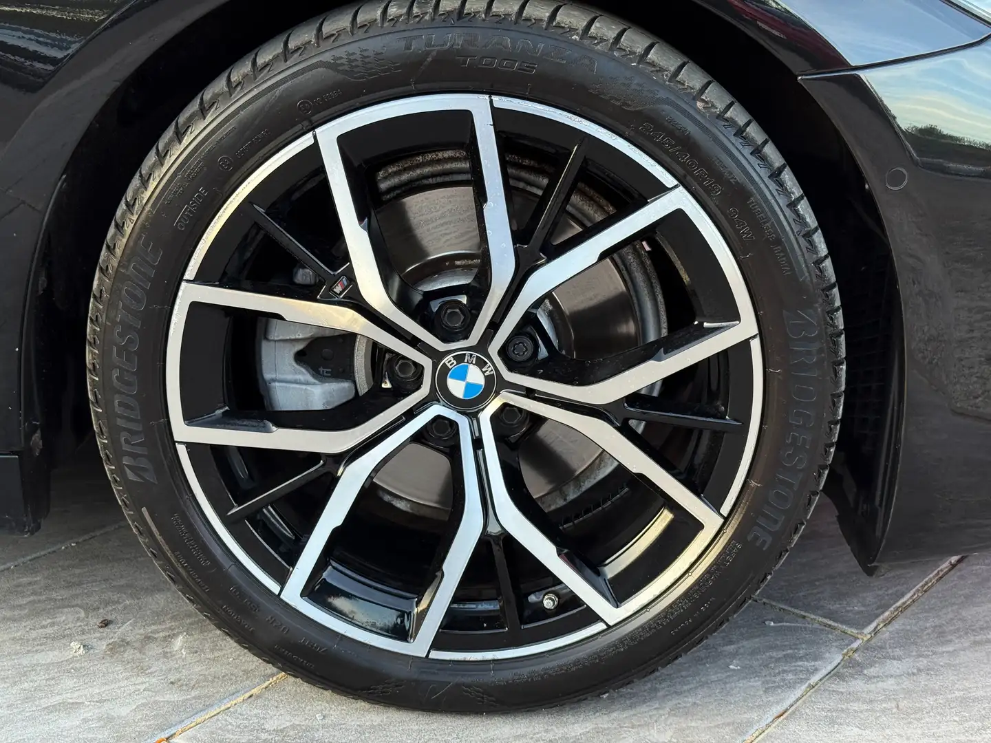 BMW 520 d|M-Sport|Schiebed|360°|Memory|Keyless||Navi Schwarz - 2