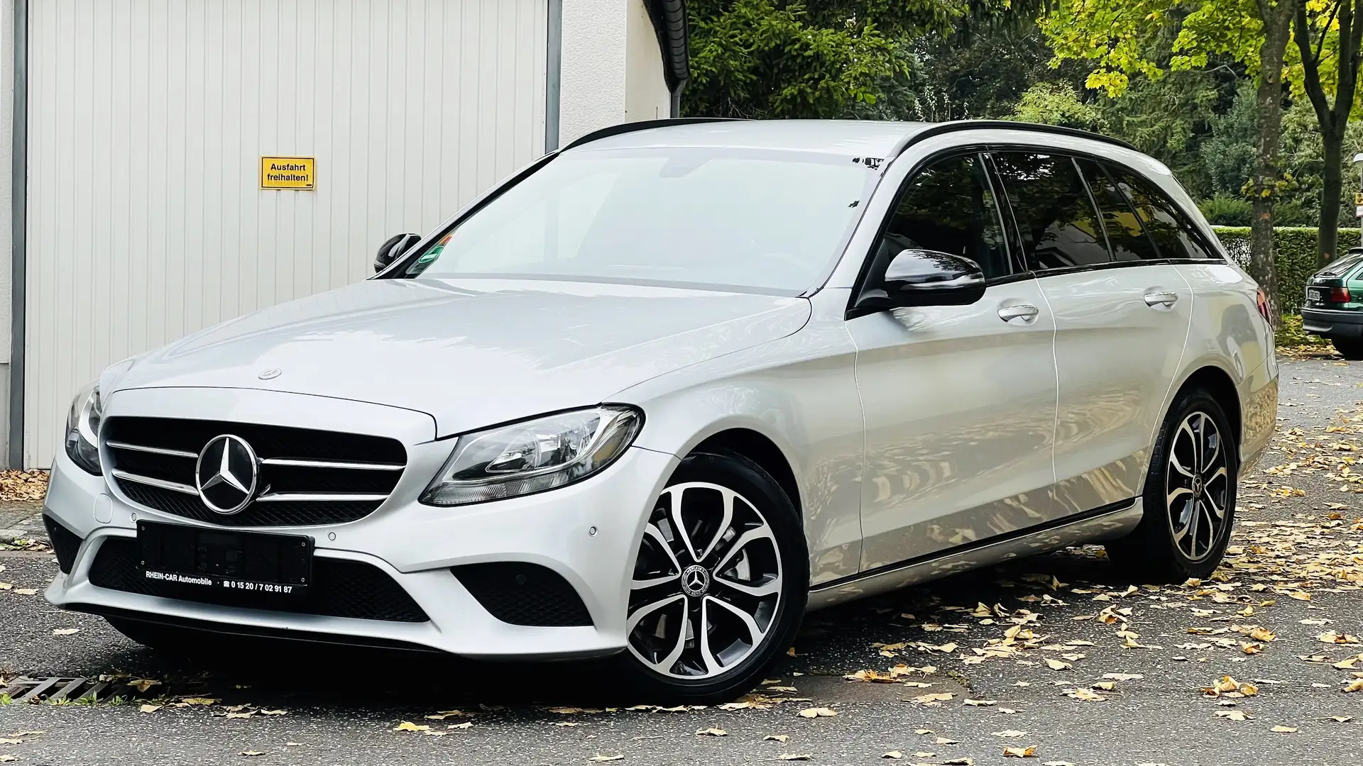 Mercedes-Benz C 220 C-Klasse T-Modell Diesel d T 9G-TRONIC Silber - 1