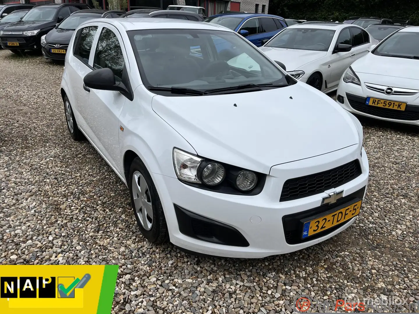Chevrolet Aveo 1.2 LS,Airco,Cruise,5drs,2e eigenaar Wit - 1