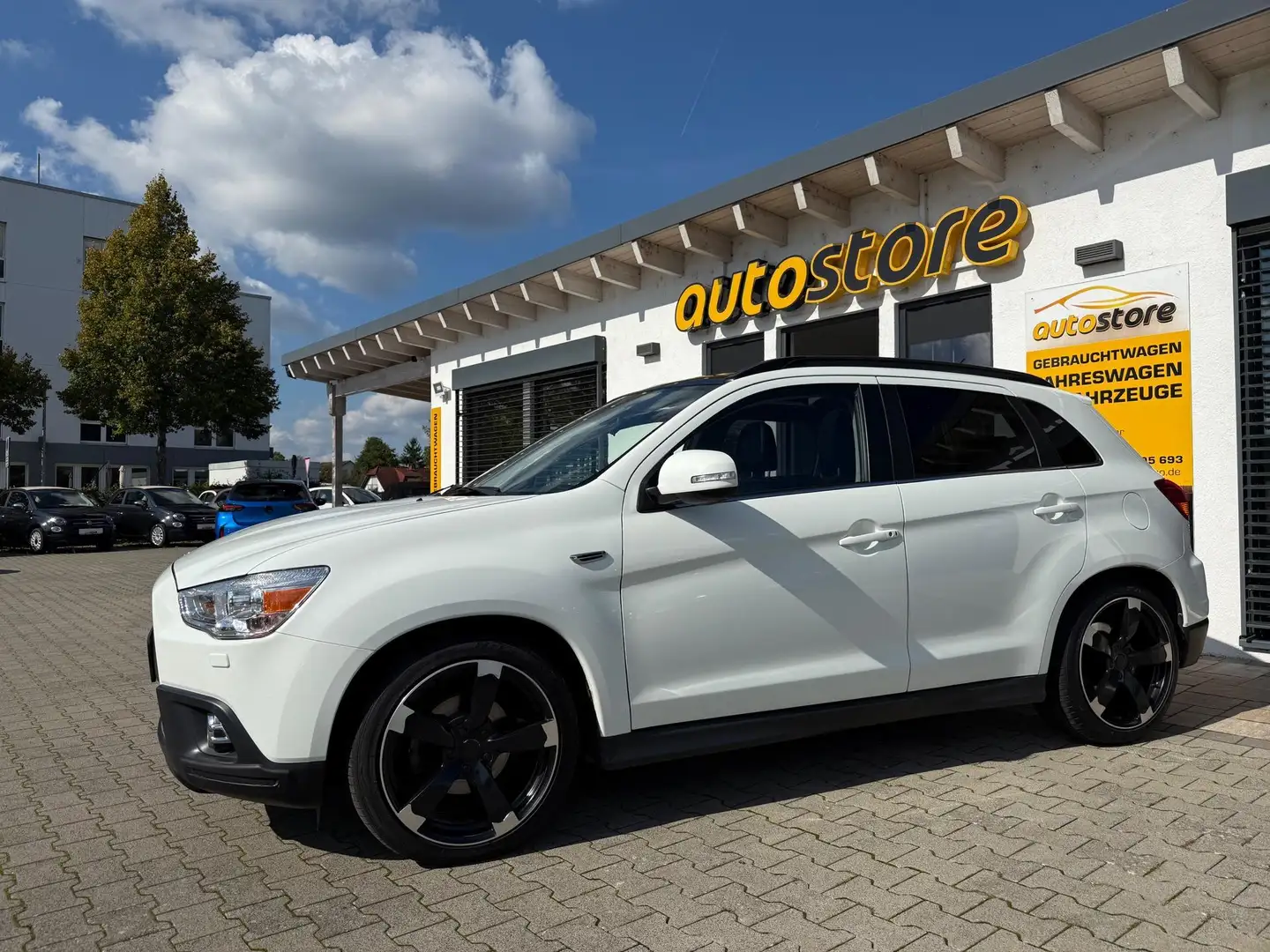 Mitsubishi ASX 1.8 DI-D Instyle 4WD 110 kW (150 PS), Schalt. 6... Weiß - 1