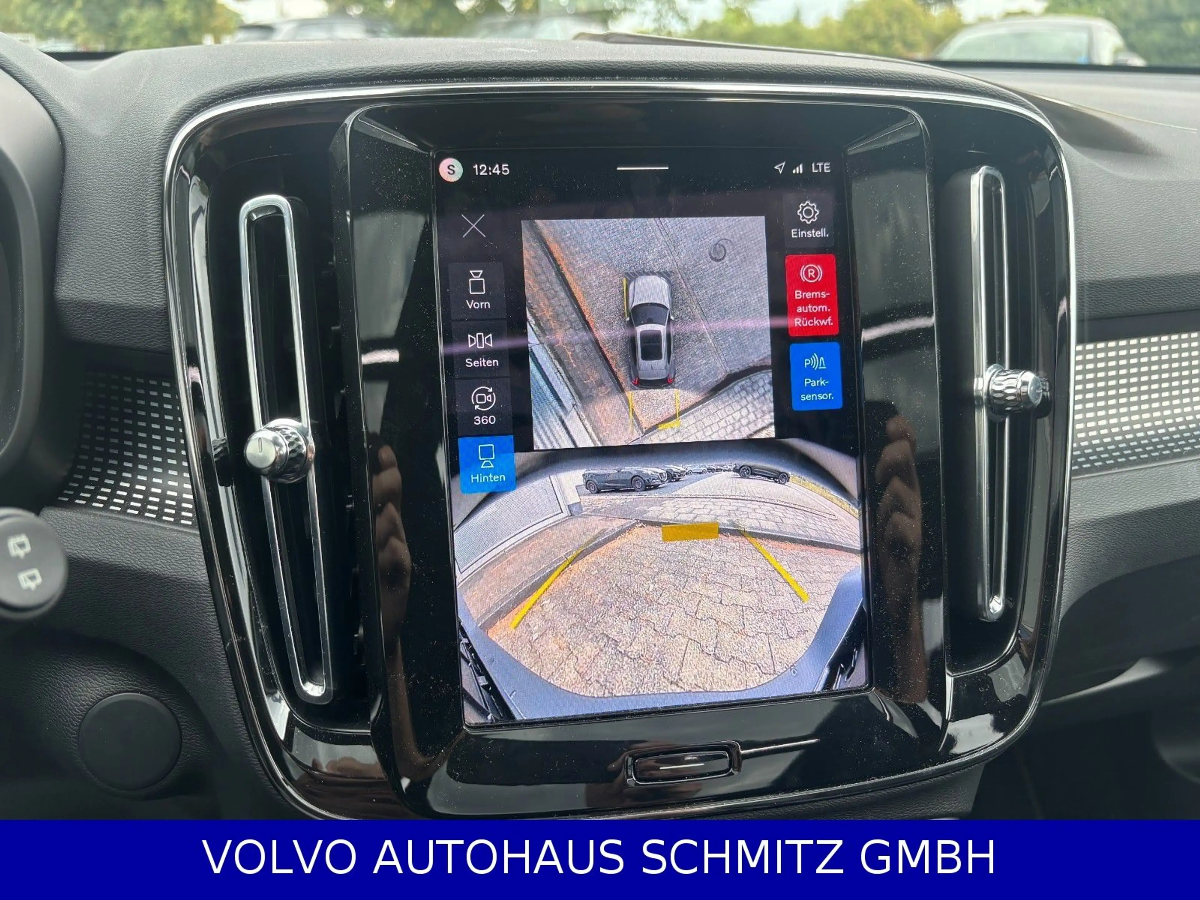Volvo EX40 Black Edition Ultra Extended Range AHK — photo 4