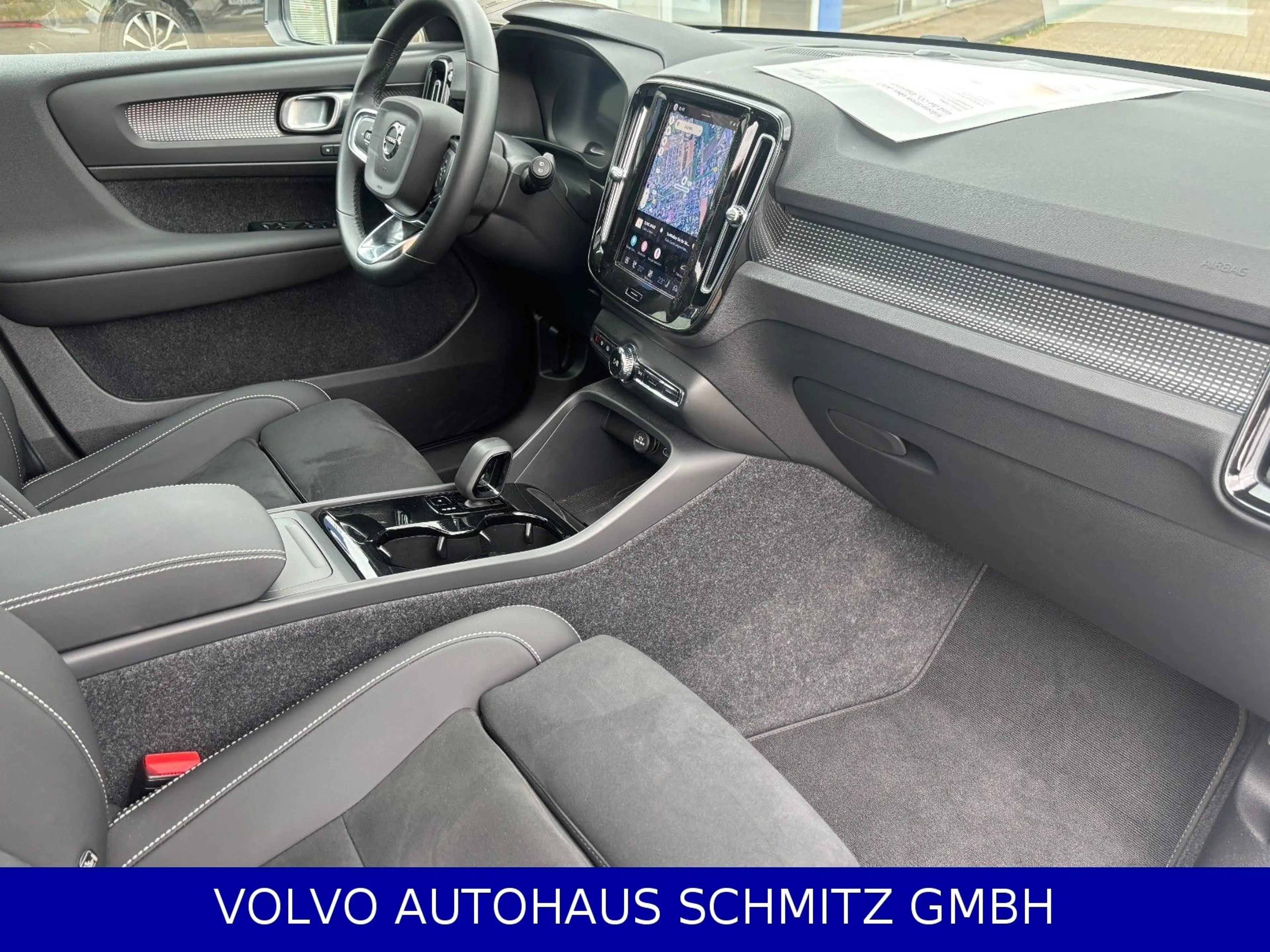 Volvo EX40 Black Edition Ultra Extended Range AHK — photo 8