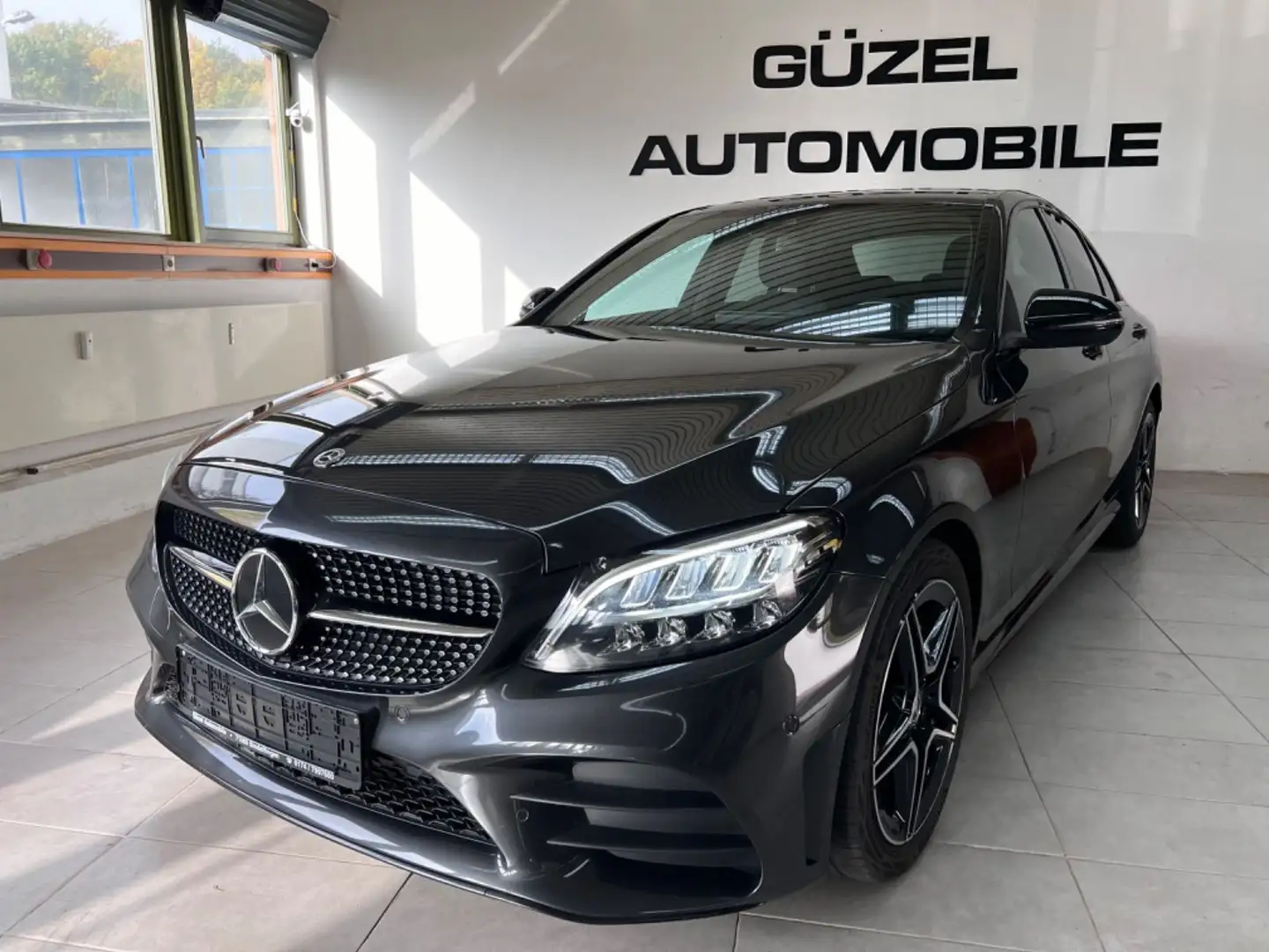 Mercedes-Benz C 300 d AMG LINE/SPUR/LEDER/DISTR/LED/KAM/TOT Gris - 1