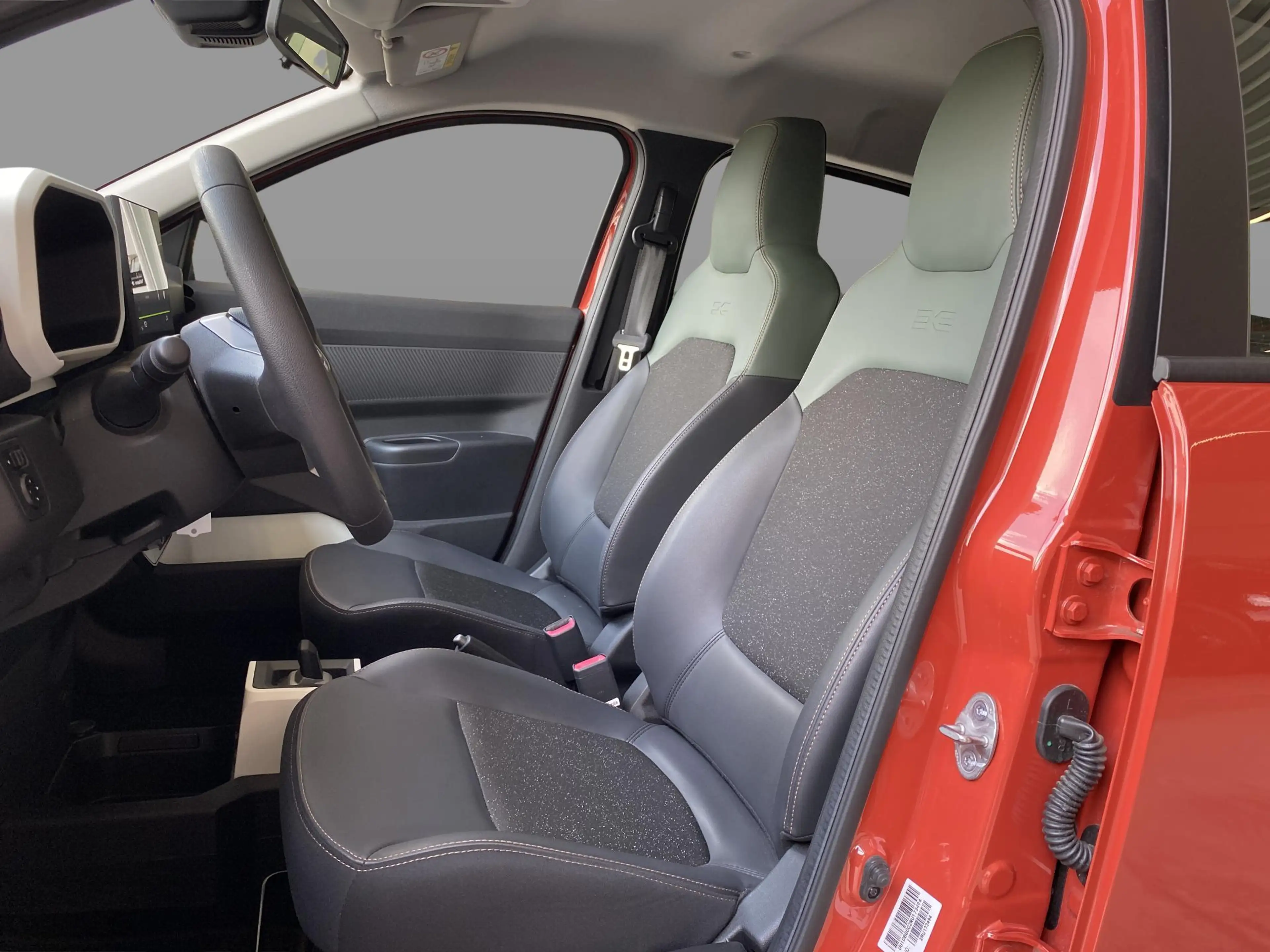 Dacia Spring Extreme Electric 65 — photo 14