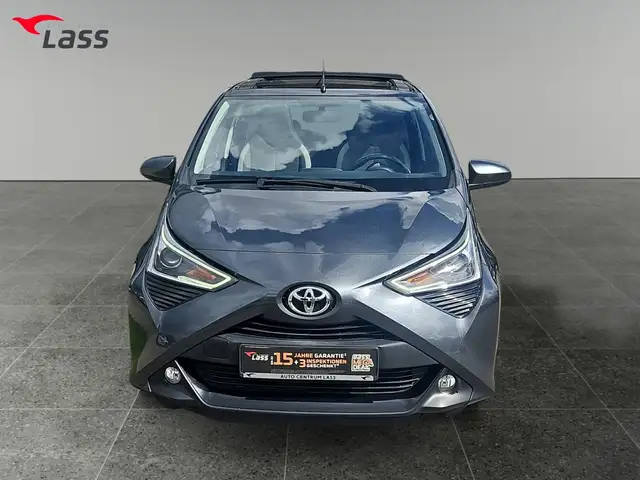 Toyota Aygo view 9