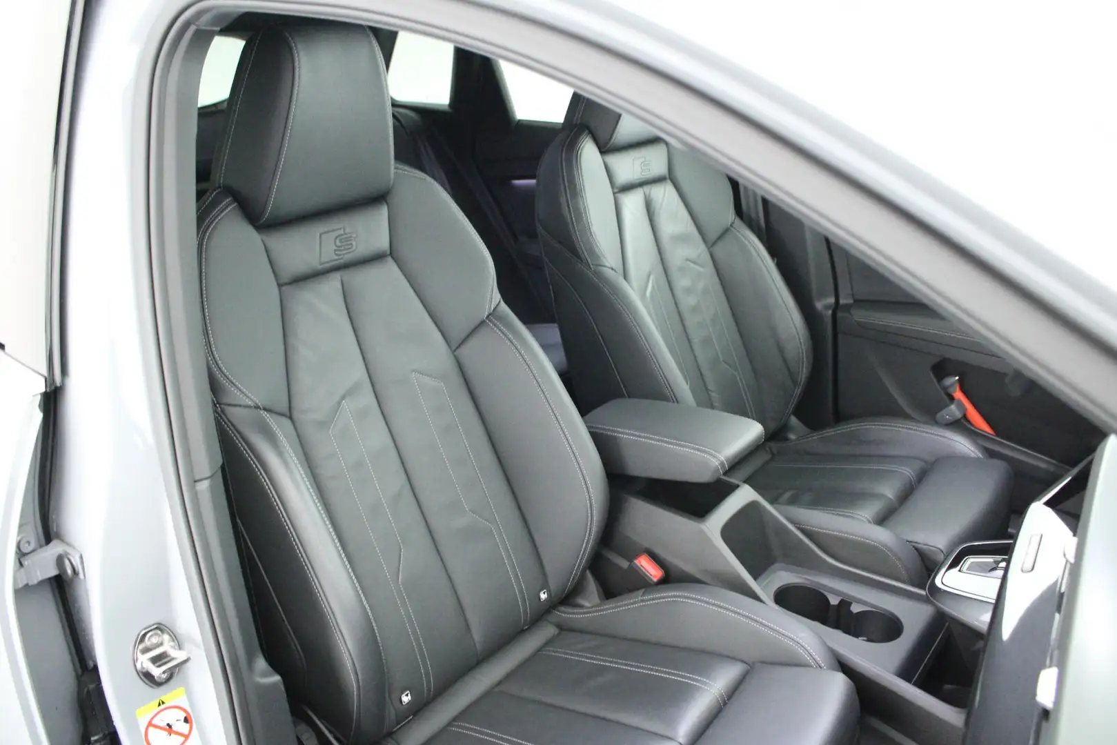 Audi Q4 e-tron 45 265pk quattro S-Line 82 kWh SOH 93% Camera Lede Grijs - 2