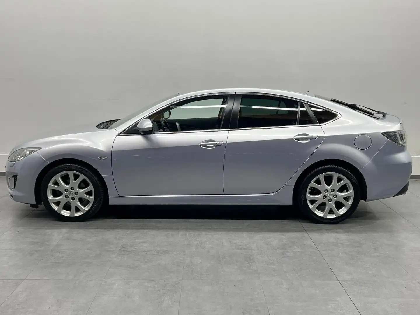 Mazda 6 Lim. 2.5 Dynamic Sport*Bi-Xenon*Bose*PDC*18" Argintiu - 2