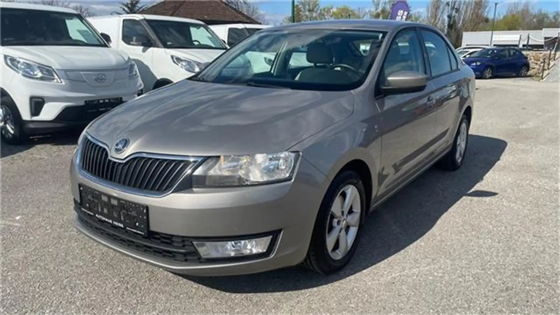 Skoda Rapid/Spaceback Rapid 1,2 Elegance TSI Green tec Silber - 1