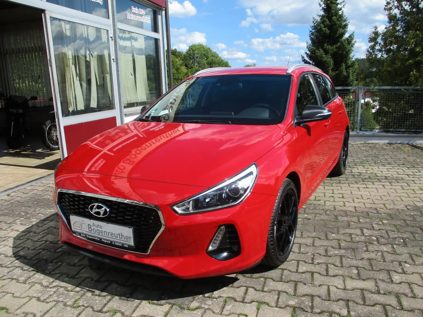 Hyundai i30 cw Family+Sitzheizung+Alu+Gepflegt Rood - 1