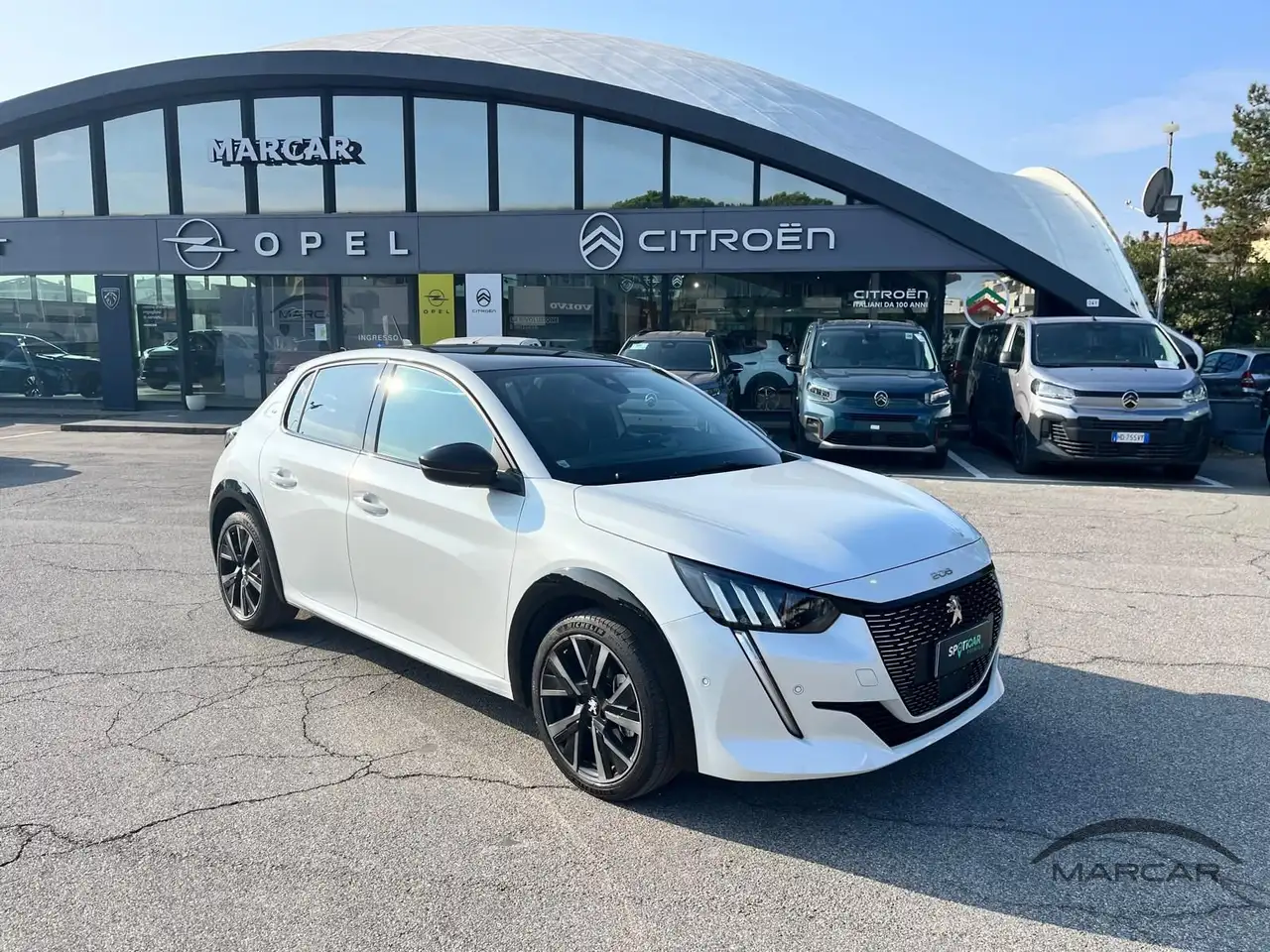 Peugeot 208