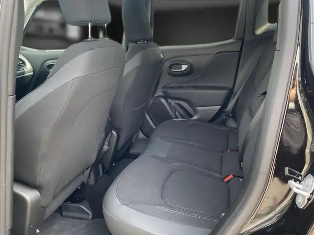 Jeep Renegade view 14