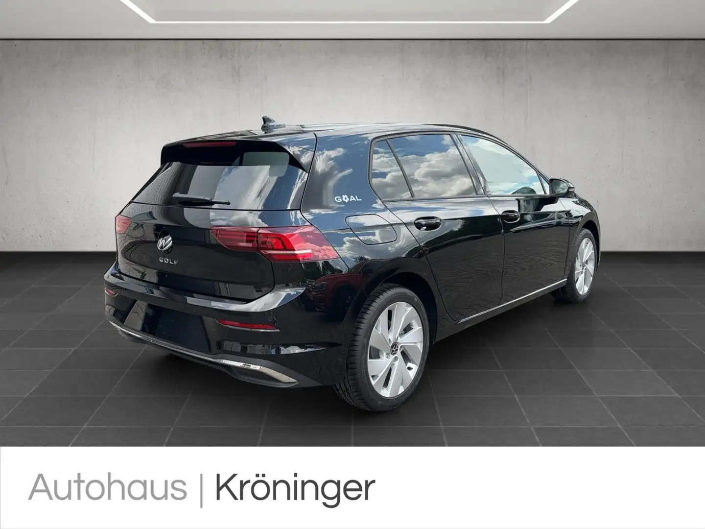 Volkswagen Golf VIII GOAL 1.5 TSI LED Rück Navi AHK ACC Schwarz - 2