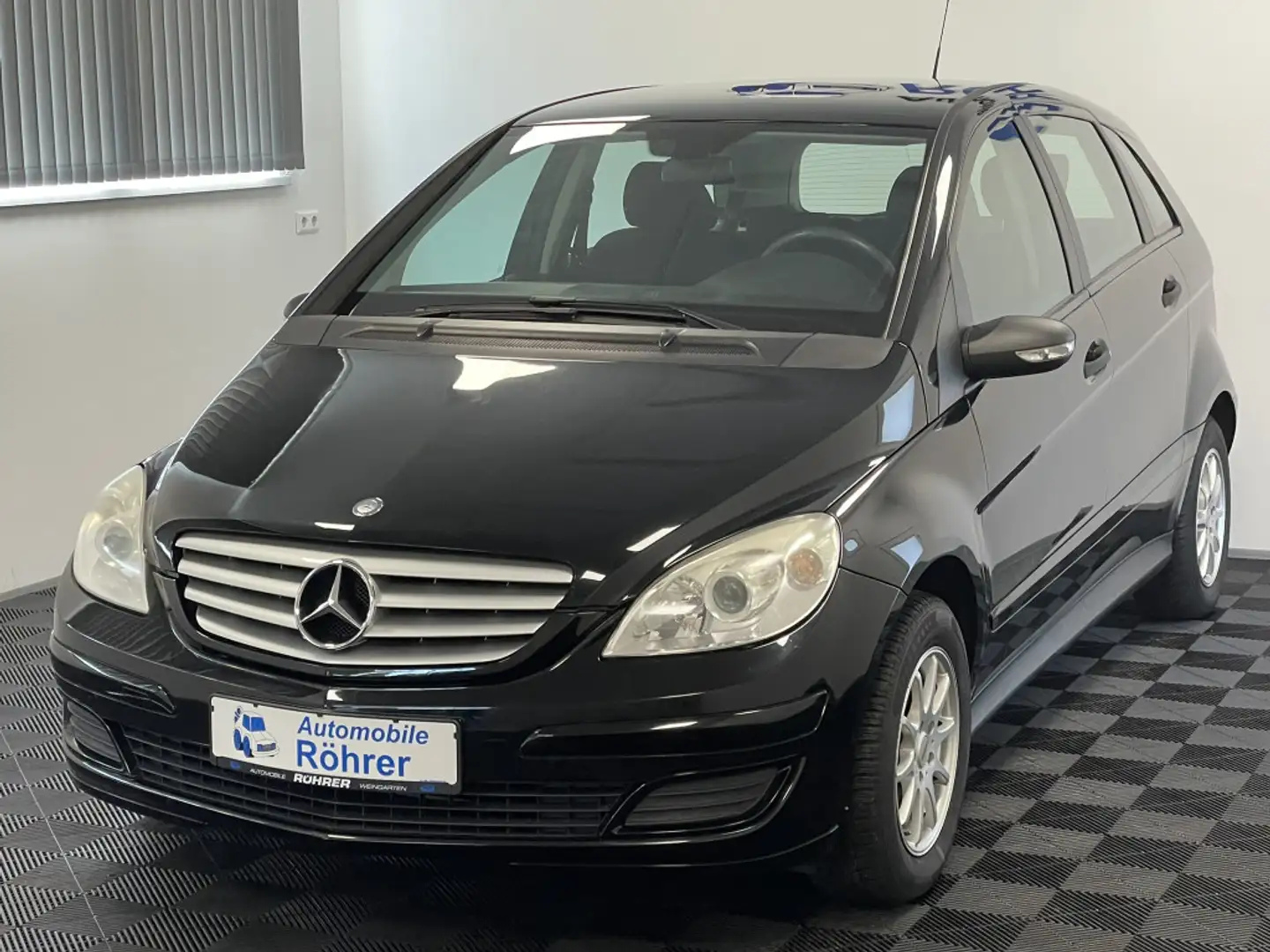 Mercedes-Benz B 150 Zwart - 2