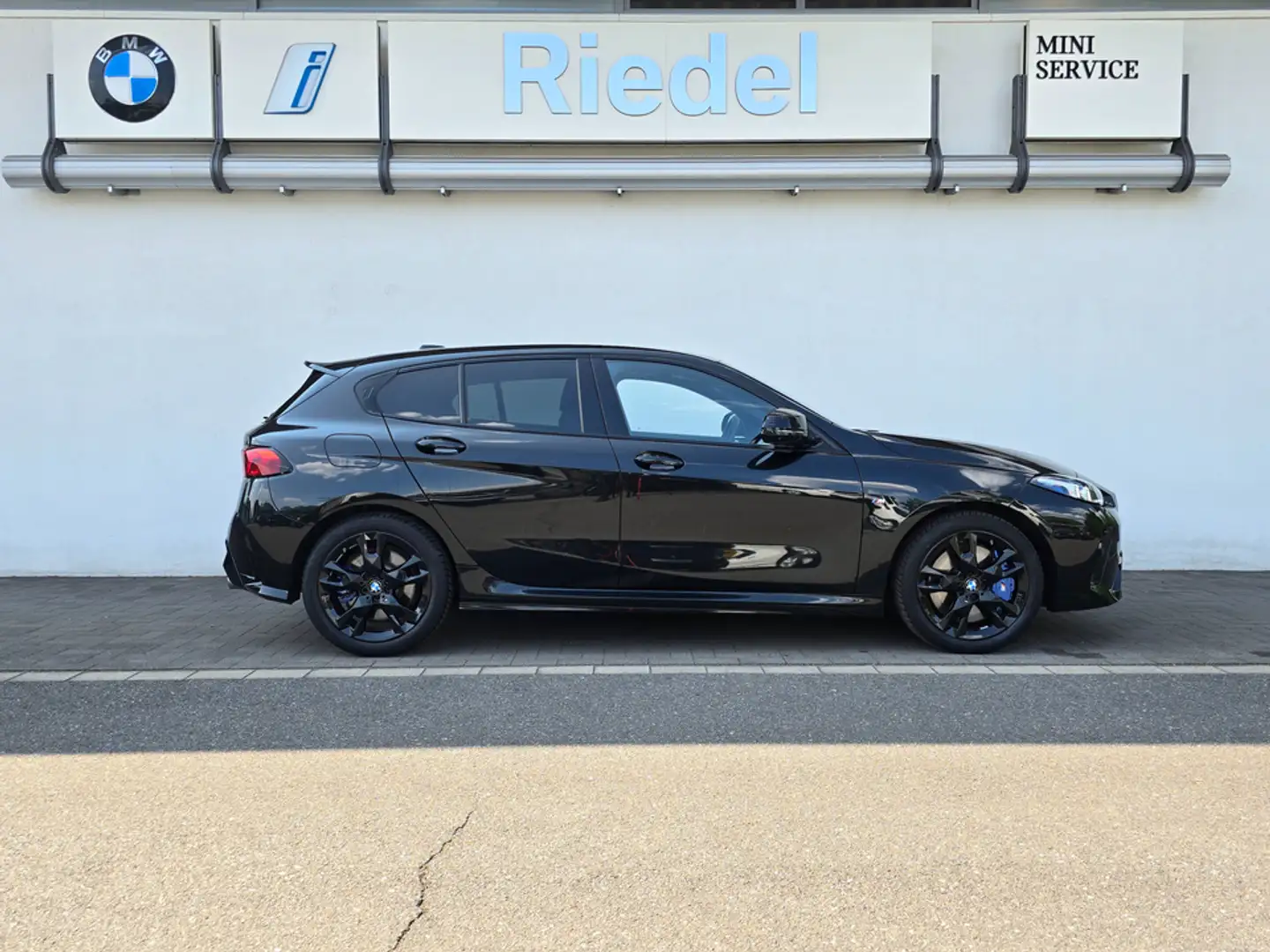 BMW 1er M Coupé M135 xDrive Head-Up*Adap Fahrwerk*DAPro*h/k*PA+ Schwarz - 2