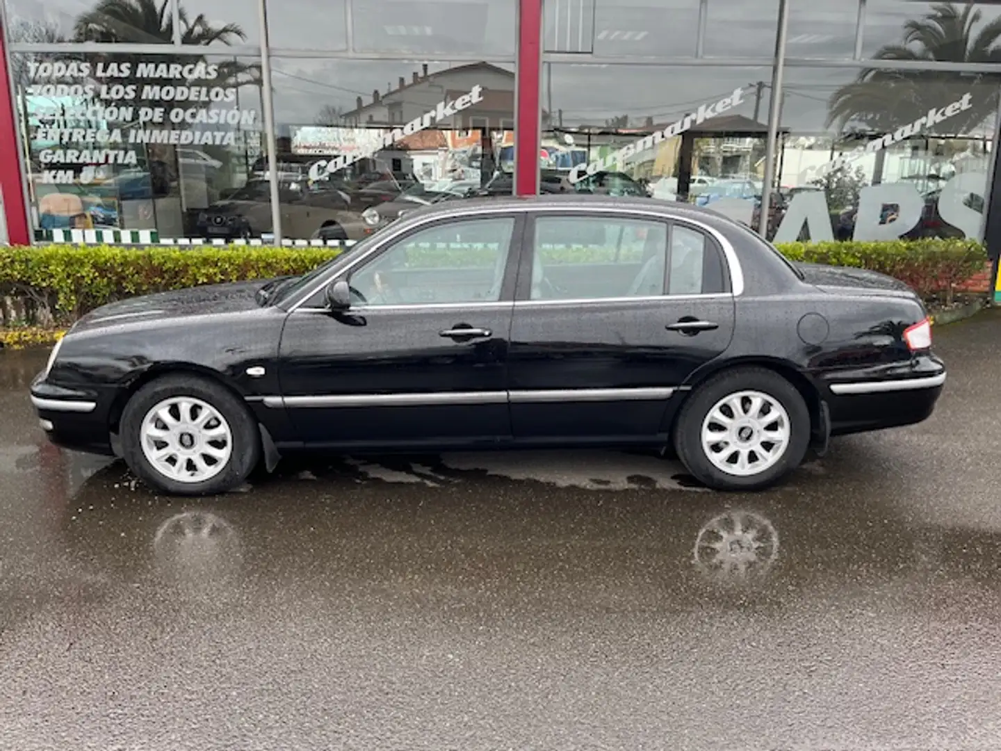 Kia Opirus 3.5 V6 EX Aut. Schwarz - 2