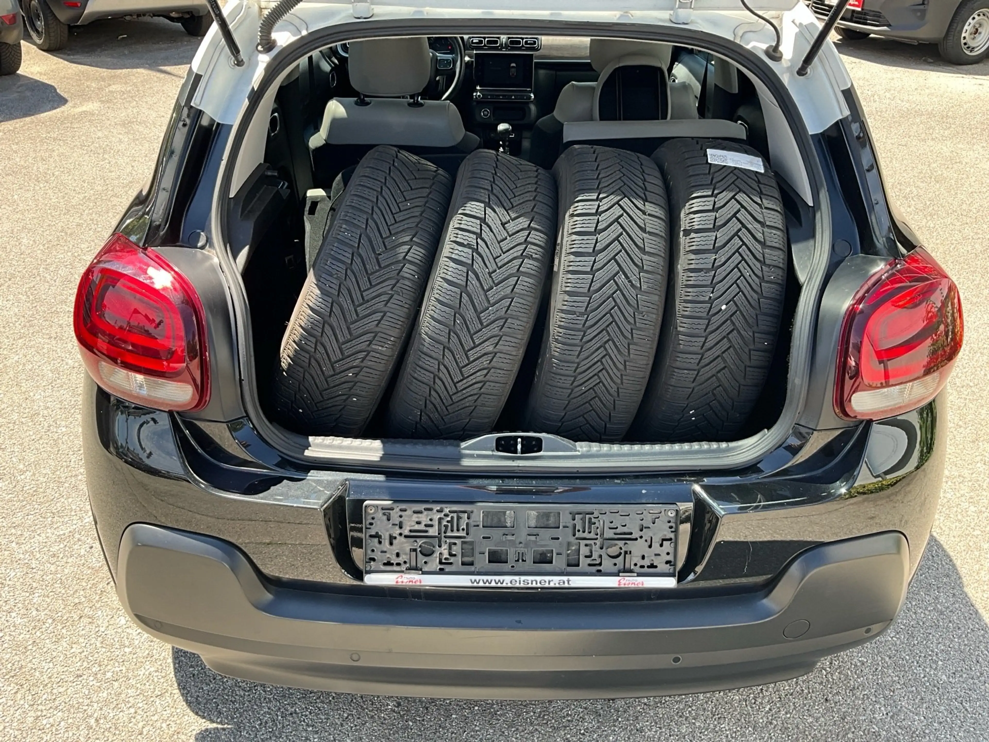 Citroen C3 1.2 PureTech 110 Shine BiXenon Facelift Kam. — photo 11
