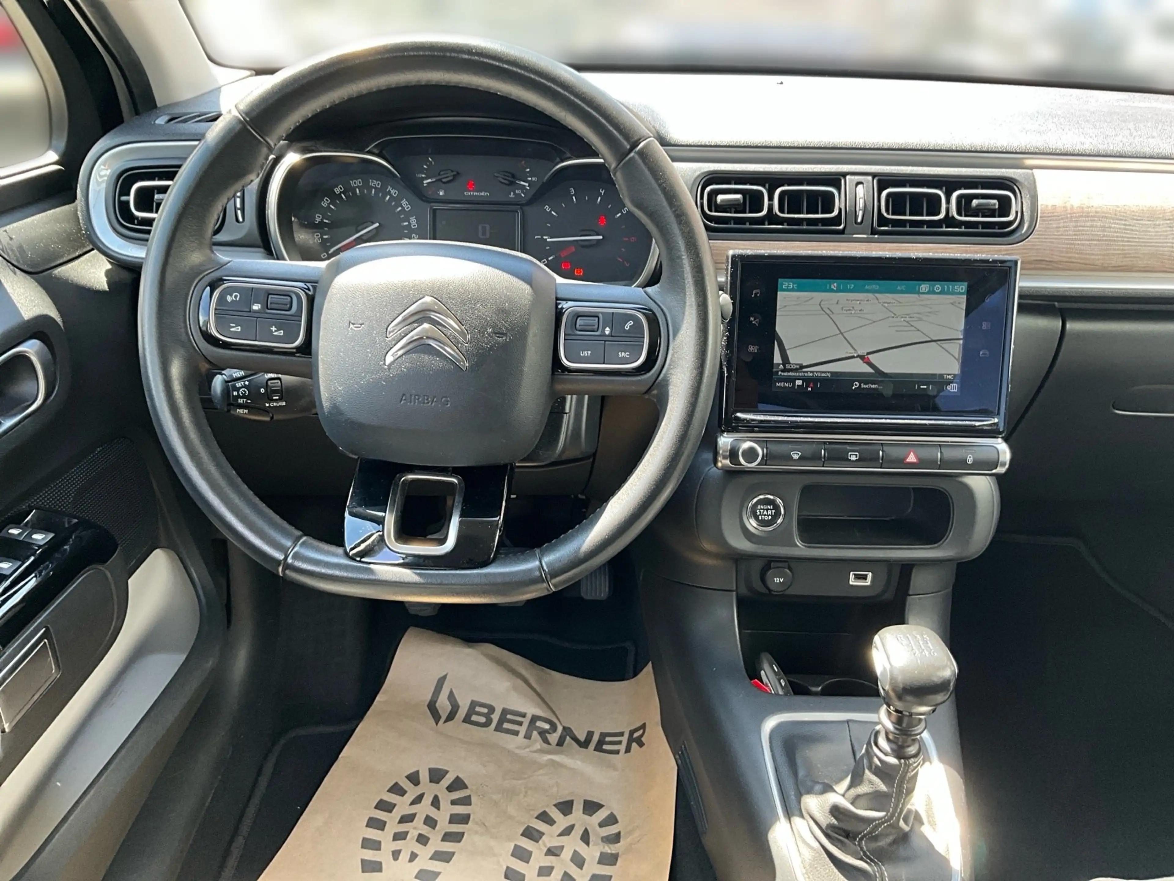 Citroen C3 1.2 PureTech 110 Shine BiXenon Facelift Kam. — photo 8