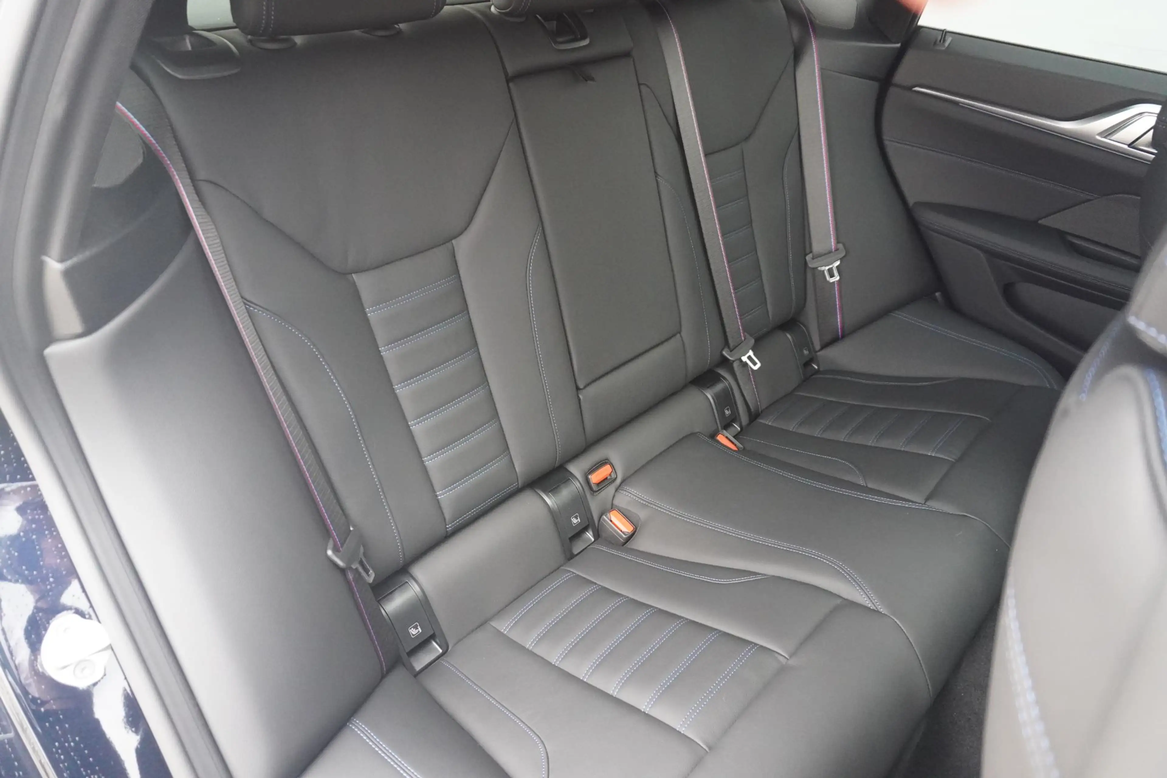 BMW i4 eDrive40 | M Sportpakket Pro | Harman Kardon | Act — photo 10