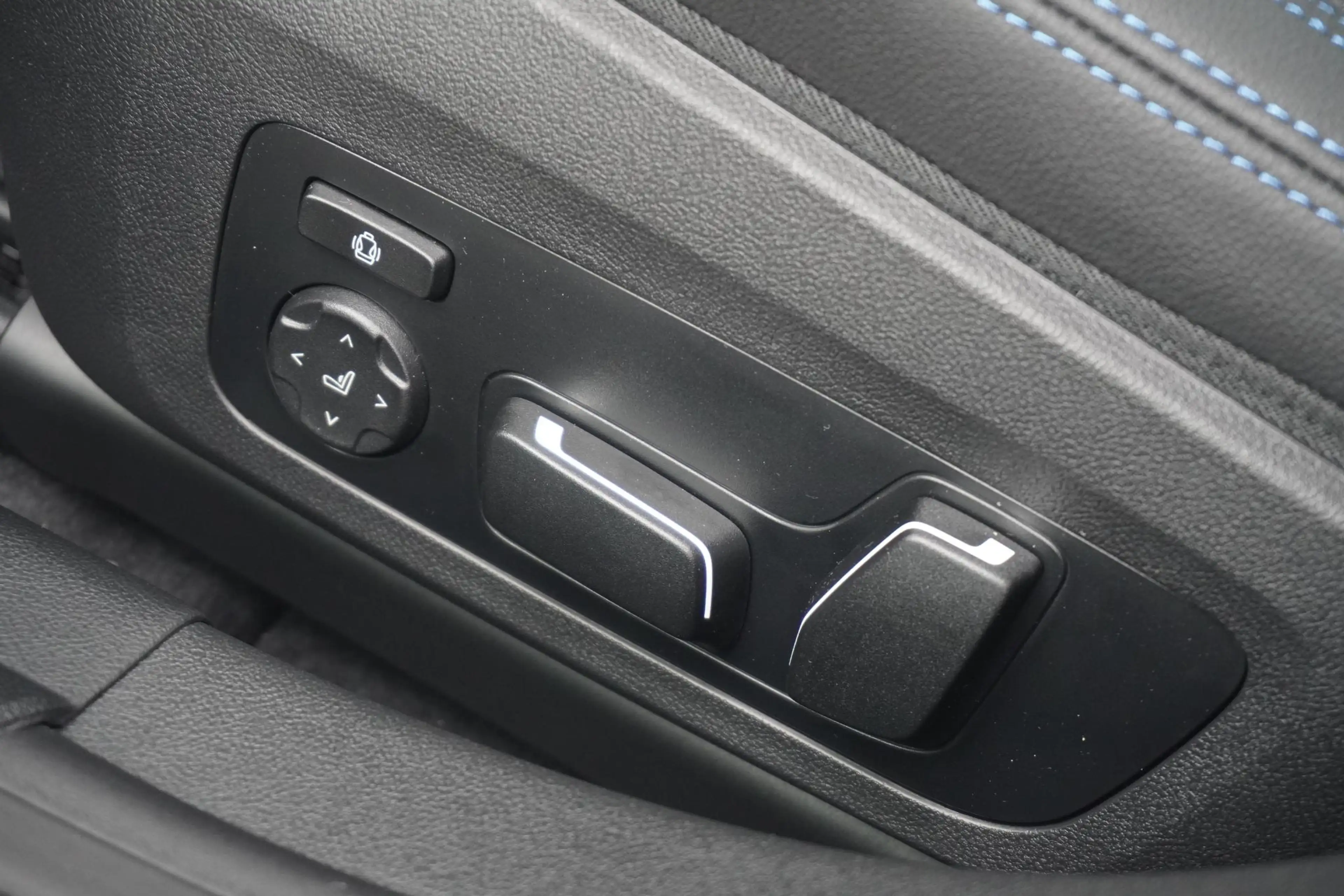 BMW i4 eDrive40 | M Sportpakket Pro | Harman Kardon | Act — photo 11