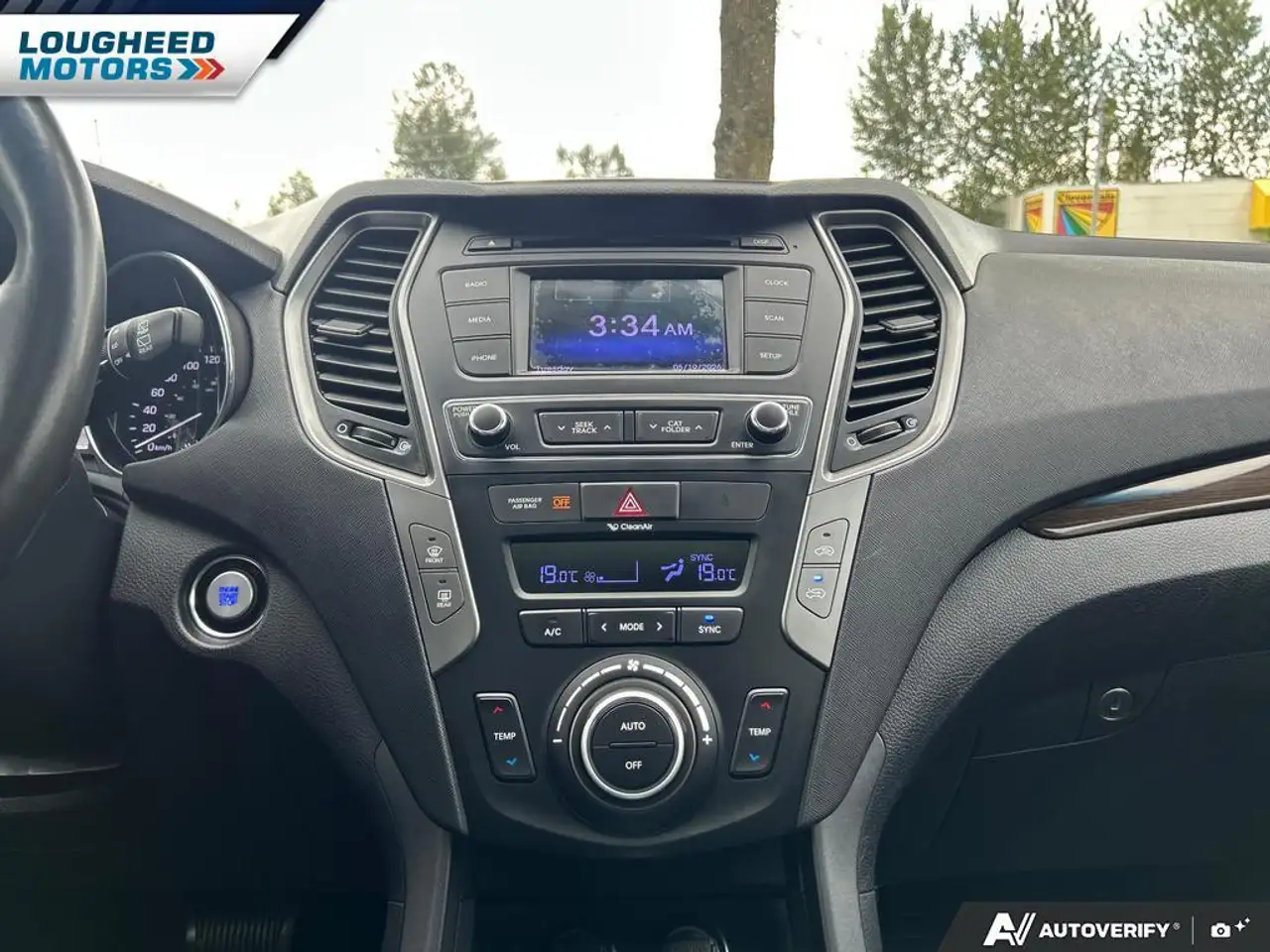 Hyundai SANTA FE снимка Hyundai SANTA FE