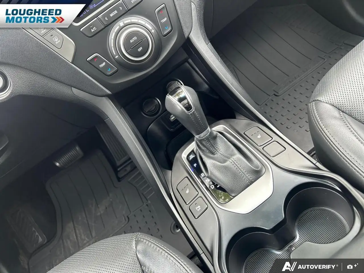 Hyundai SANTA FE снимка Hyundai SANTA FE