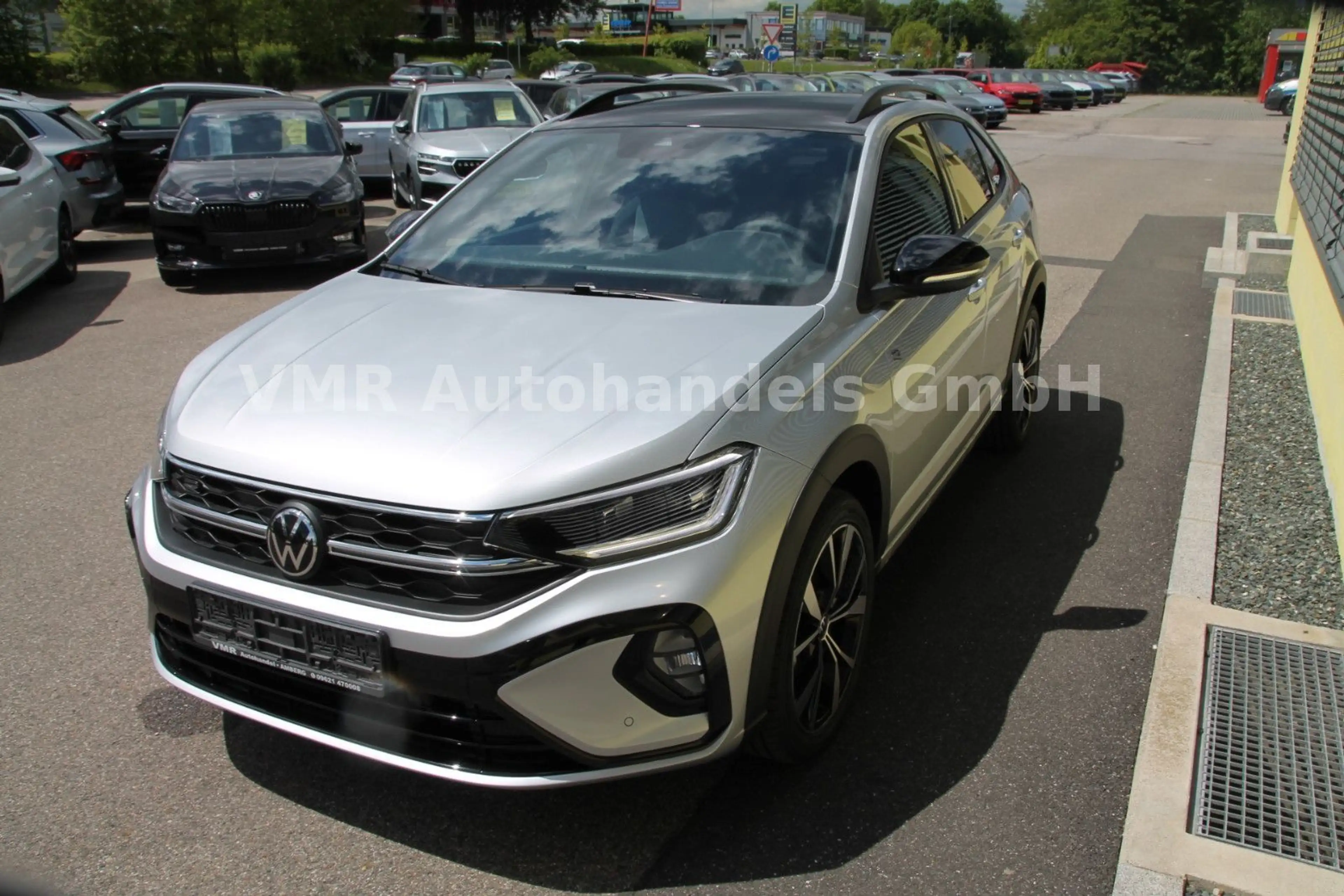 Volkswagen Taigo 1.5 TSI DSG R-Line *5J.Garantie*AHK*18"* — photo 4