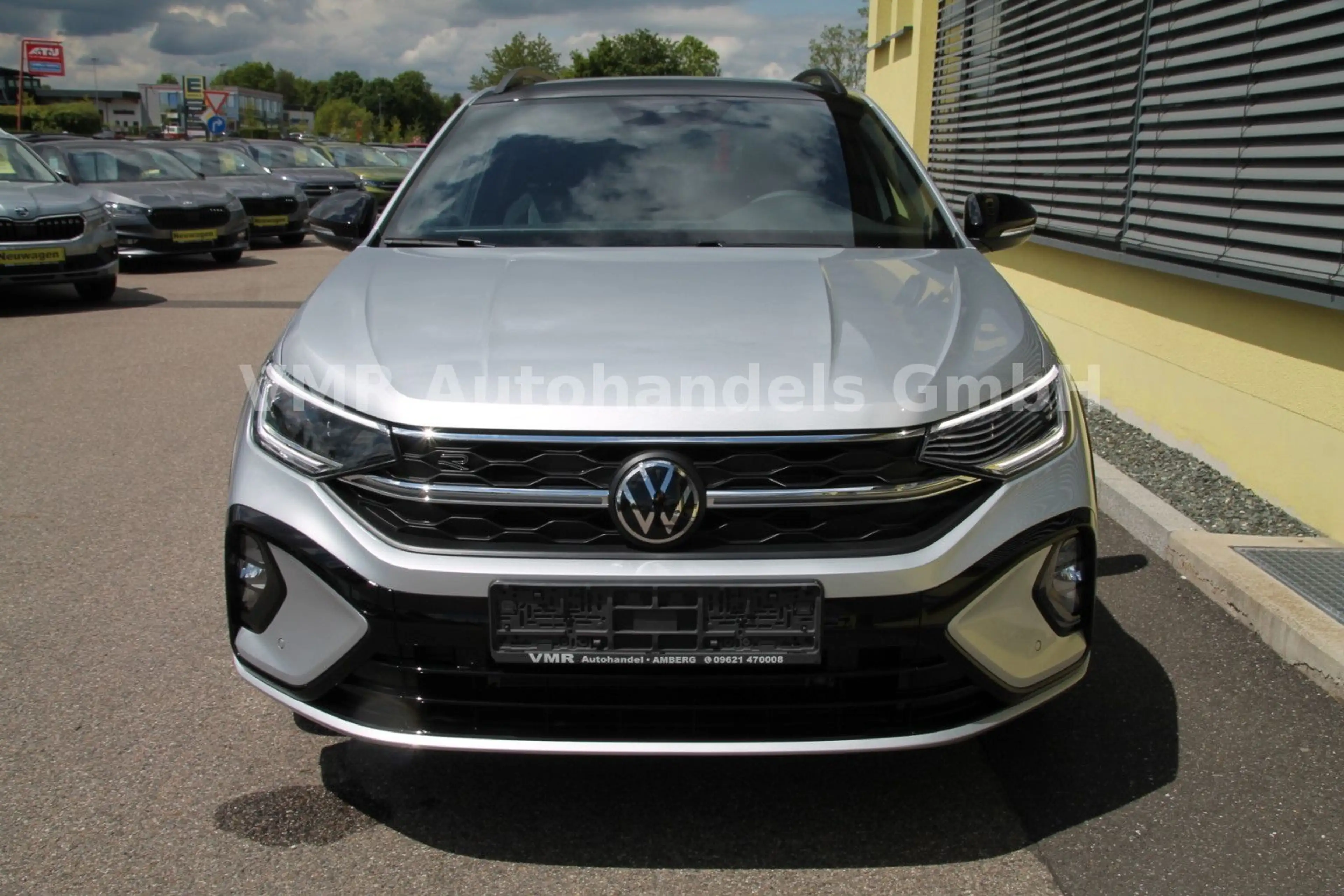 Volkswagen Taigo 1.5 TSI DSG R-Line *5J.Garantie*AHK*18"* — photo 3