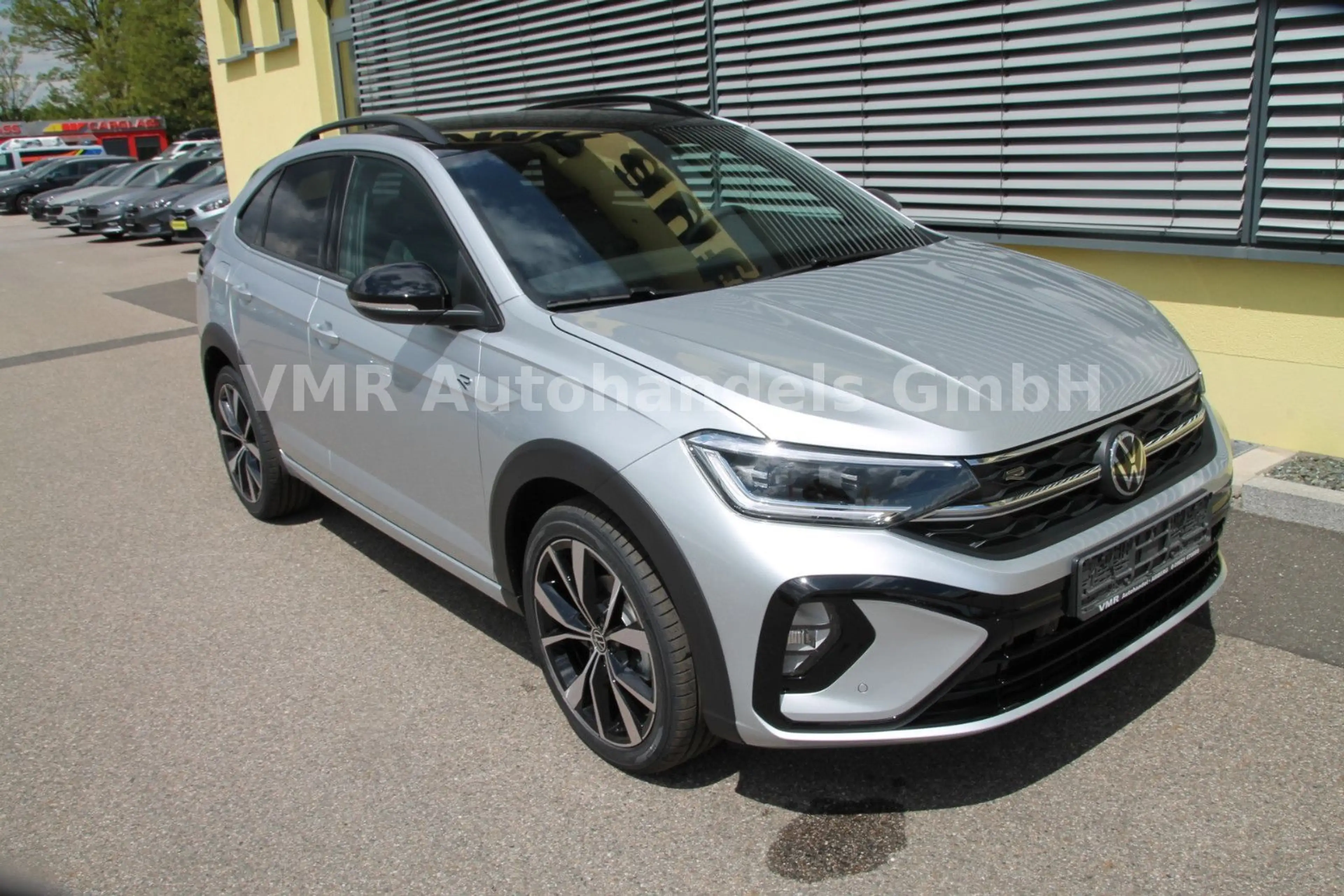Volkswagen Taigo 1.5 TSI DSG R-Line *5J.Garantie*AHK*18"* — photo 2