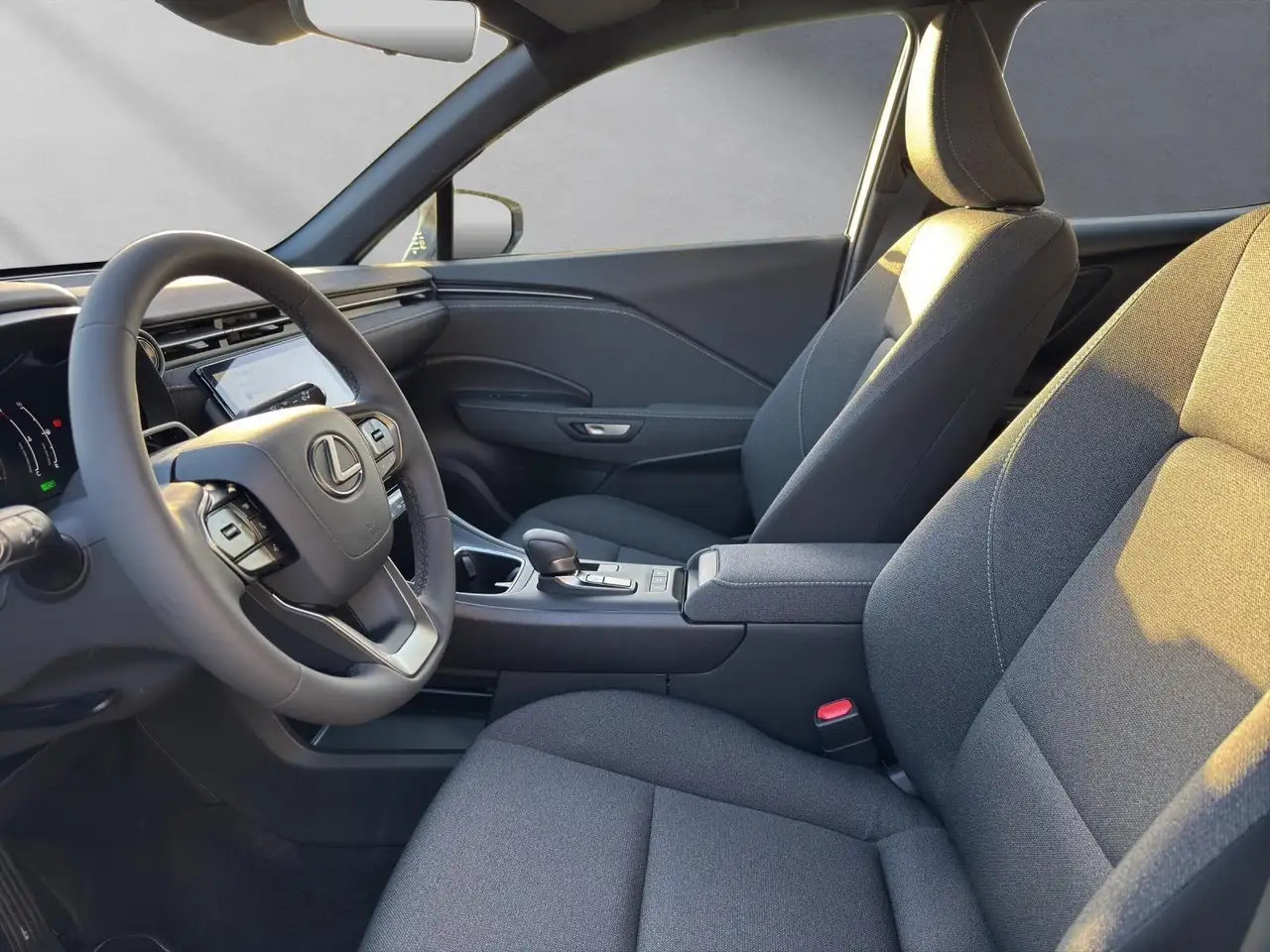 Lexus LBX Basis*1.5*KOMFORT-PAK.*SHZ 15J-GARANTIE 8