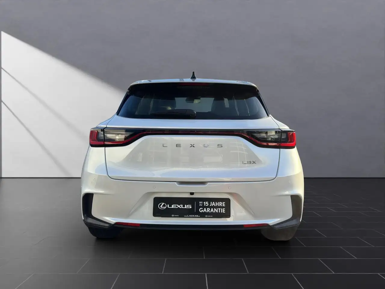 Lexus LBX Basis*1.5*KOMFORT-PAK.*SHZ 15J-GARANTIE 3