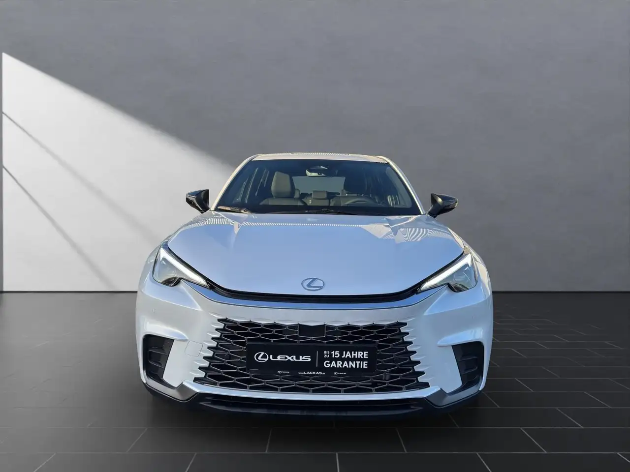 Lexus LBX Basis*1.5*KOMFORT-PAK.*SHZ 15J-GARANTIE 7