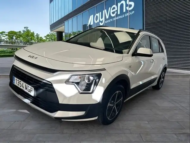 Kia Niro 1.6 GDi HEV 104kW (141CV) Concept