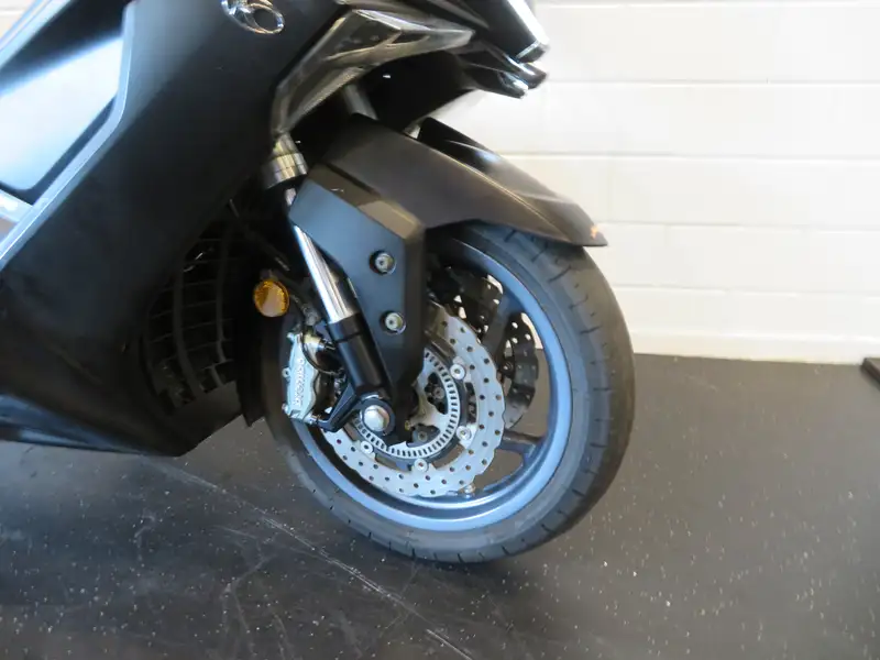 Kymco AK 550 - foto 7