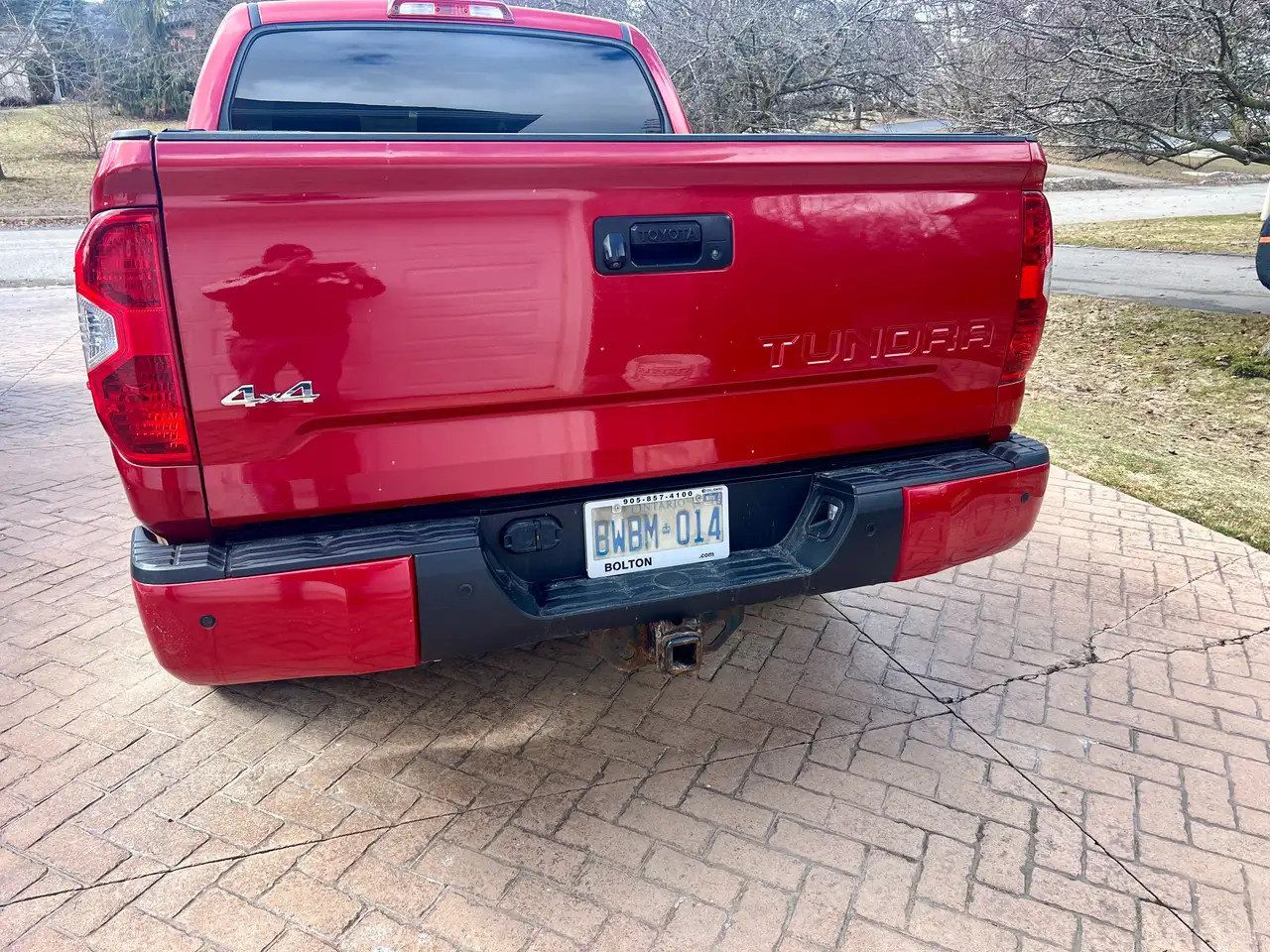 Toyota Tundra снимка Toyota Tundra