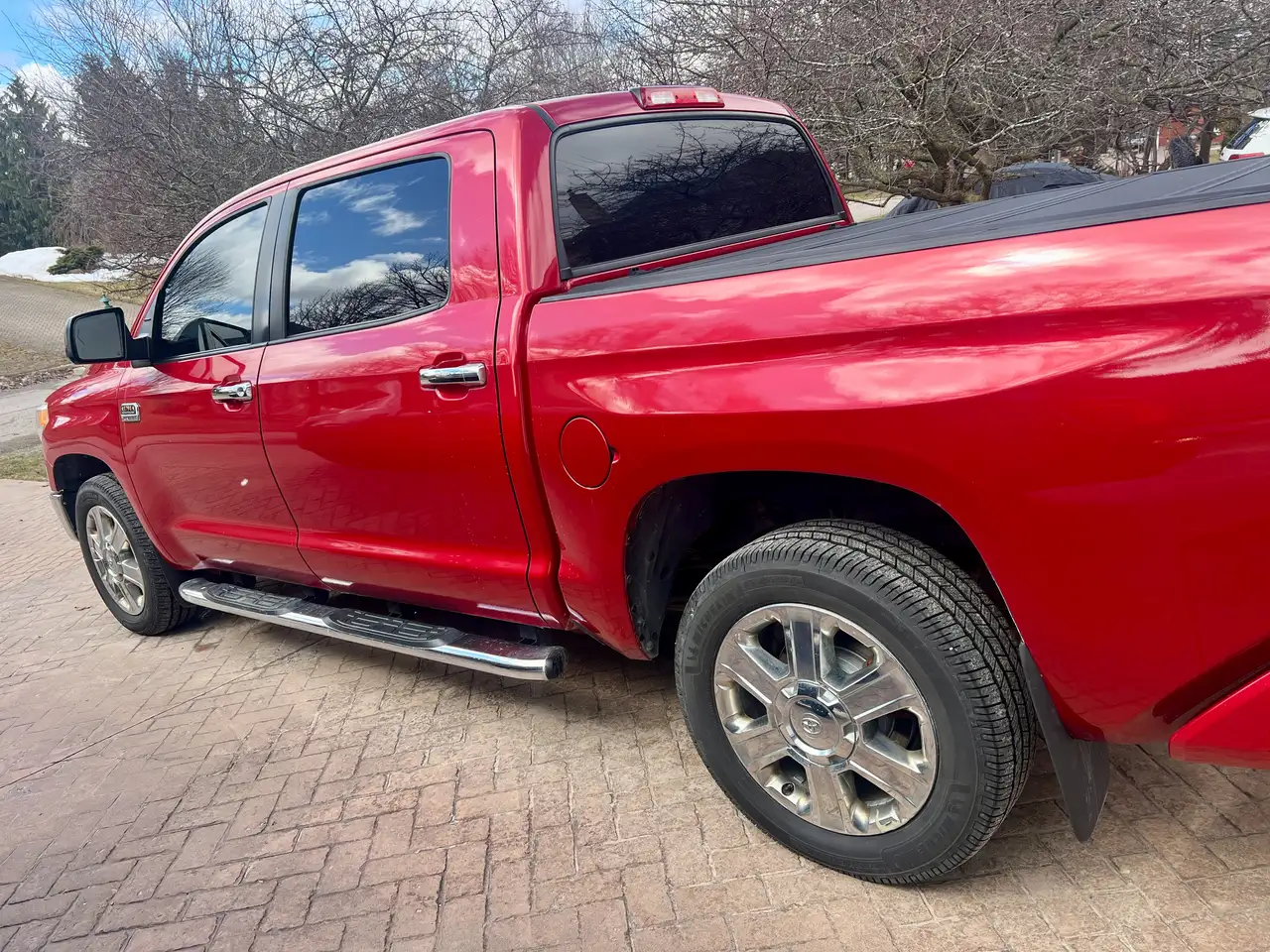 Toyota Tundra снимка Toyota Tundra