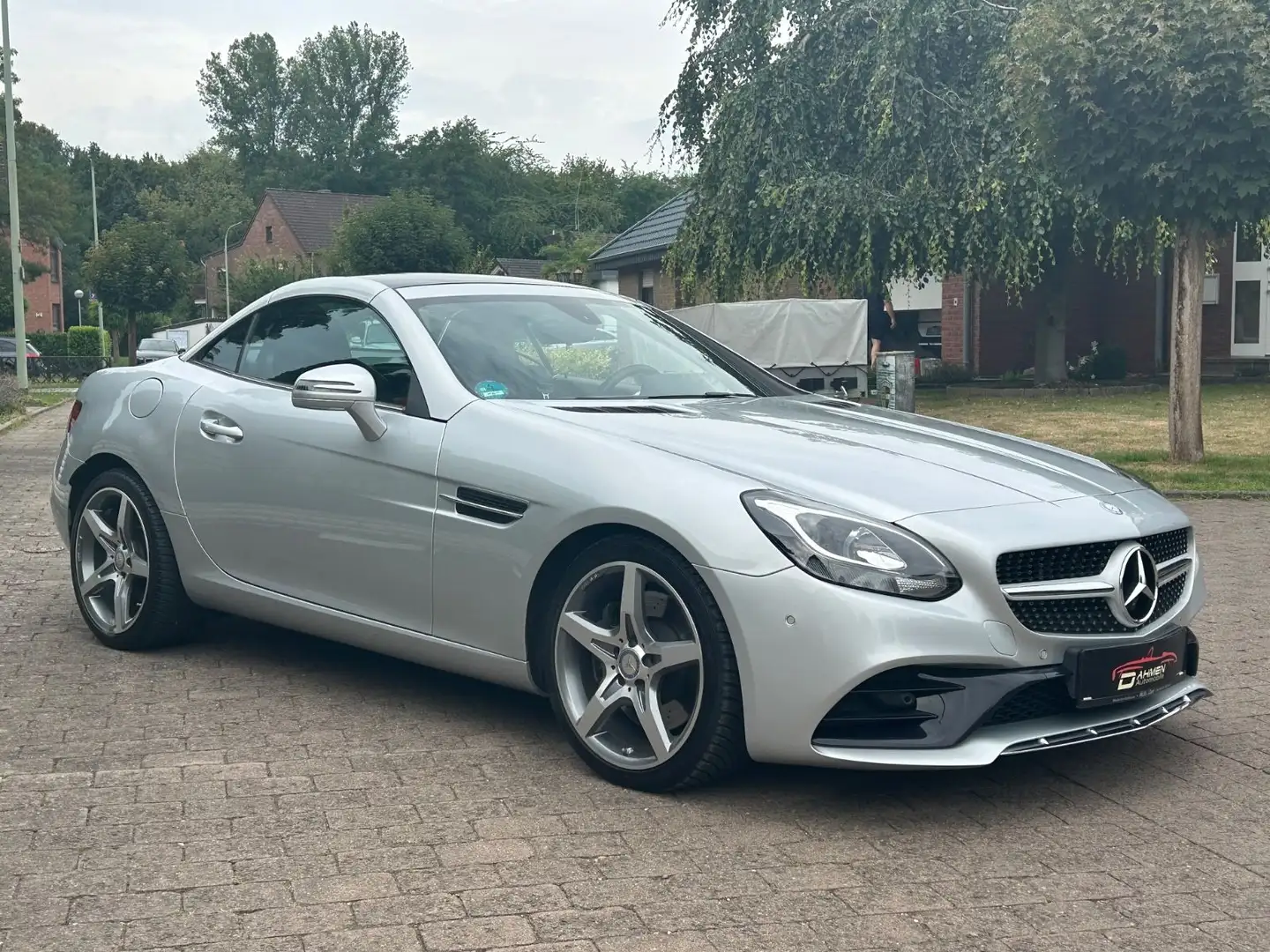 Mercedes-Benz SLC 180 SLC Roadster AMG Line*Auto*Shz*Klima*PDC Zilver - 1