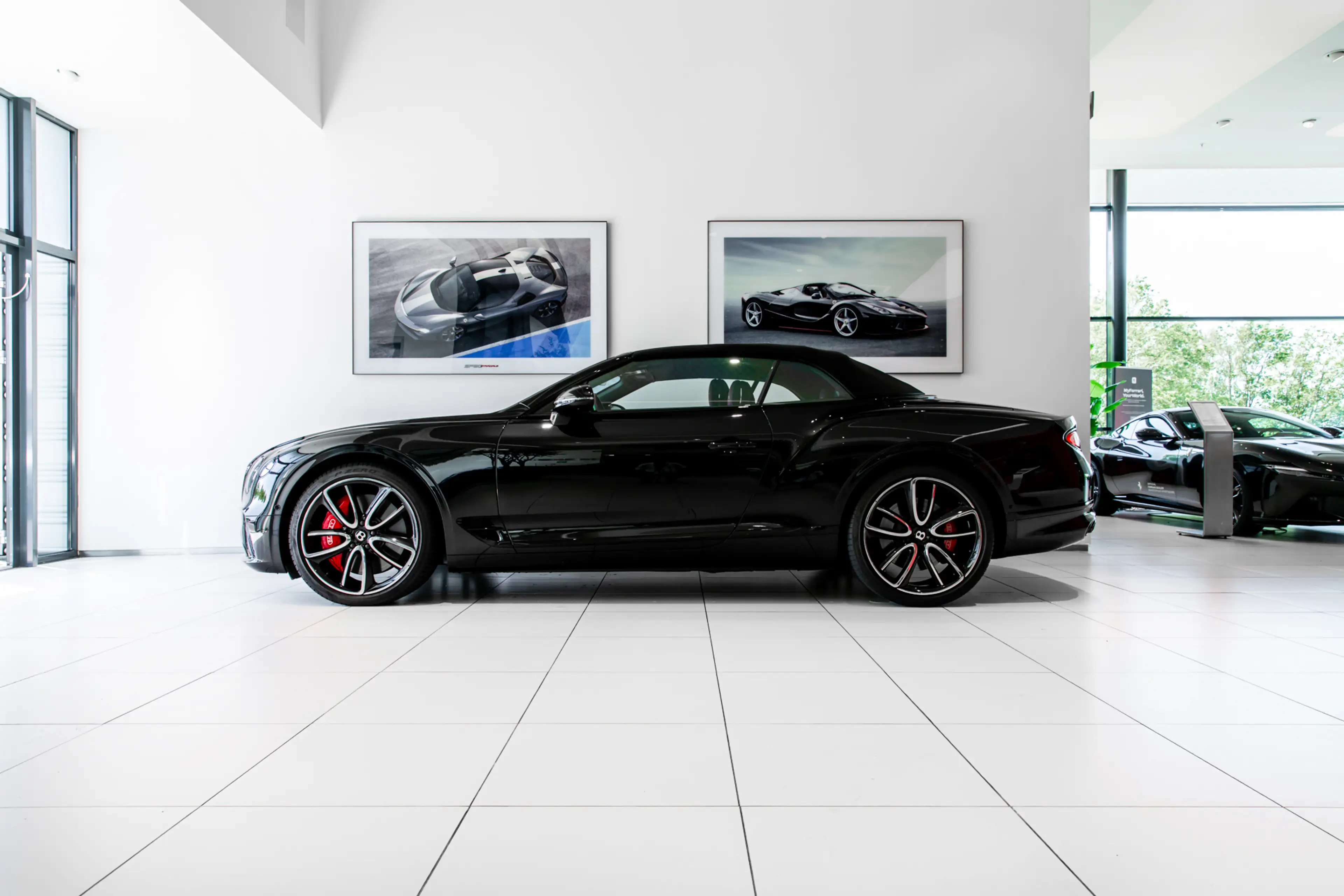 Bentley Continental GTC 4.0 V8 First Edition — photo 9